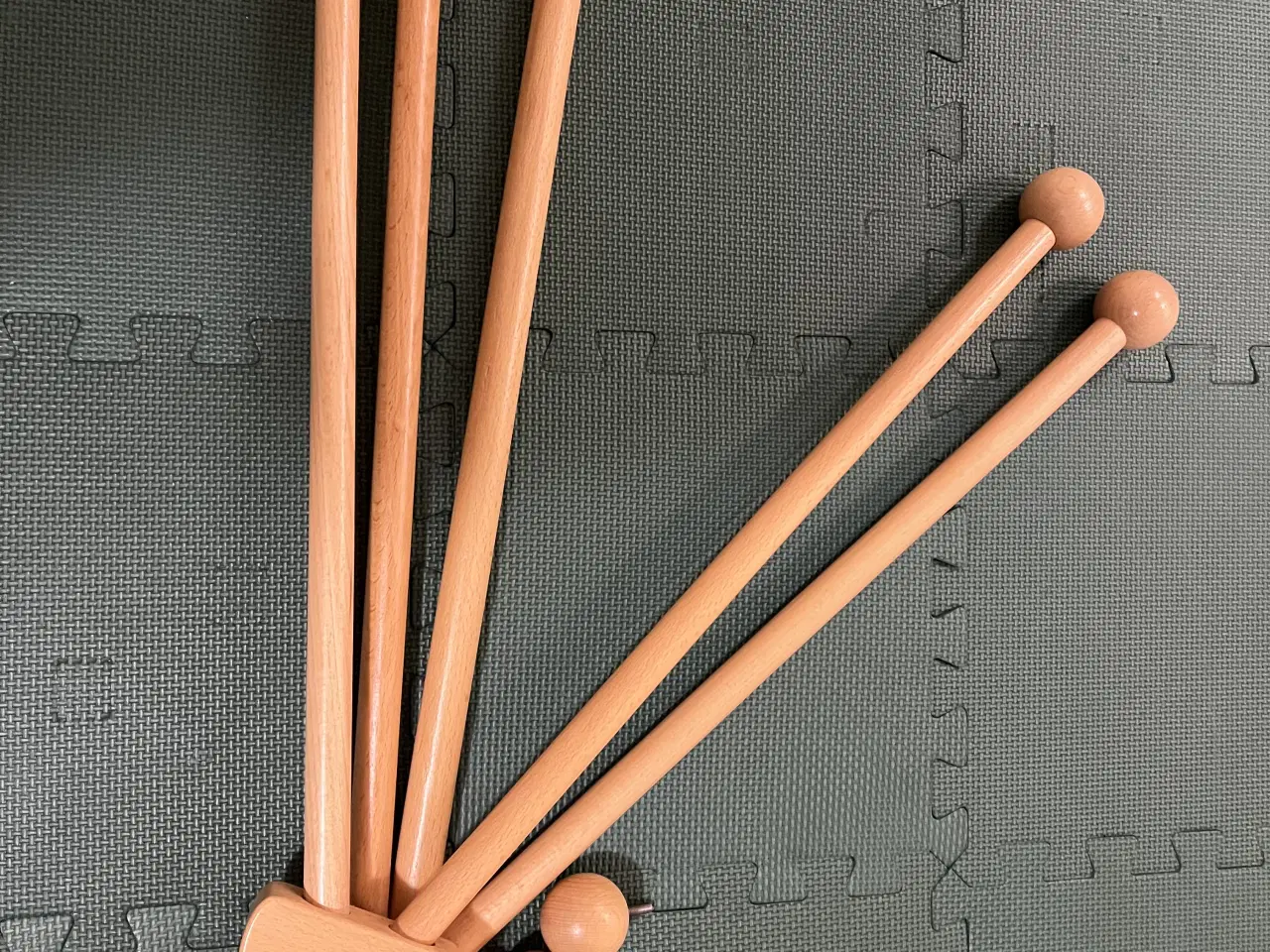 Billede 2 - Stativ til babylegetøj + underlag til gulv