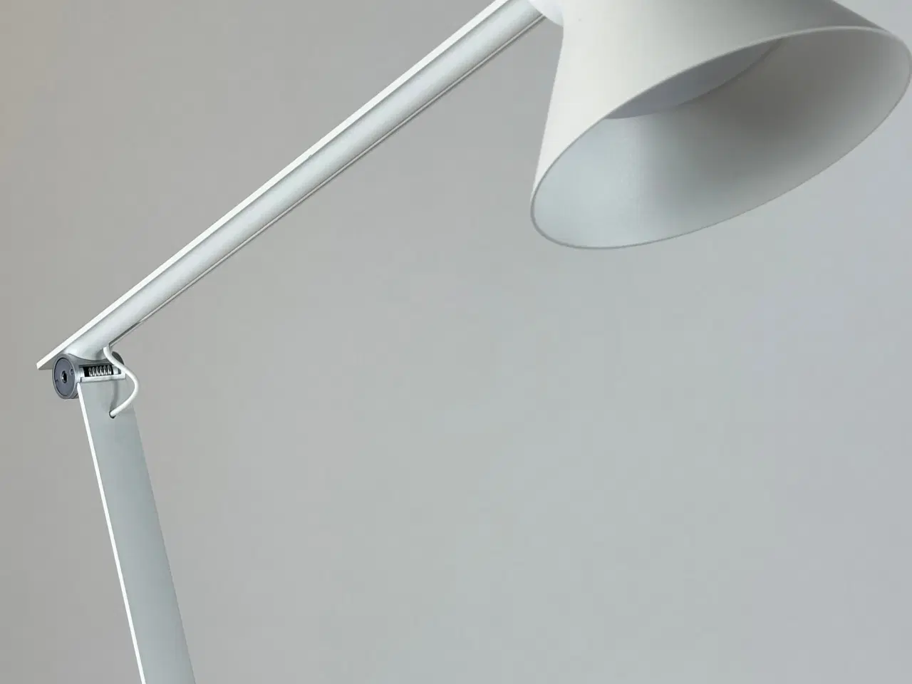 Billede 7 - Louis Poulsen NJP Bordlampe - Hvid