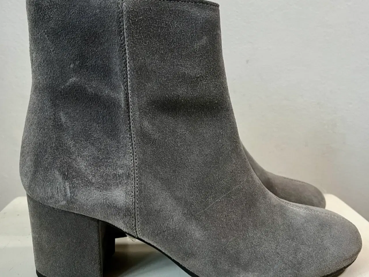 Billede 4 - Carla F, grå støvler, str 38