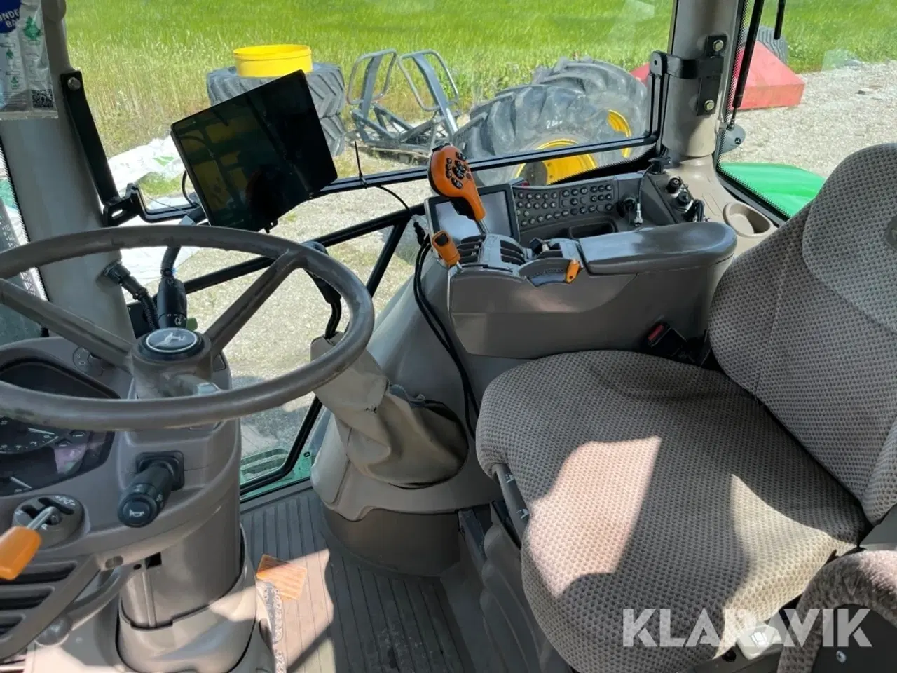 Billede 10 - Traktor John Deere 6150R med frontlæsser