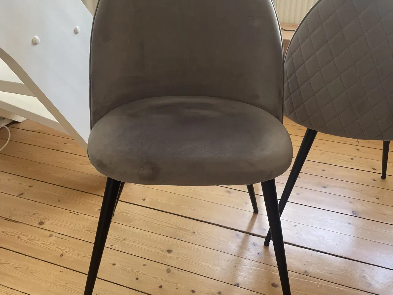 Billede 3 - Spisebord m/u stole