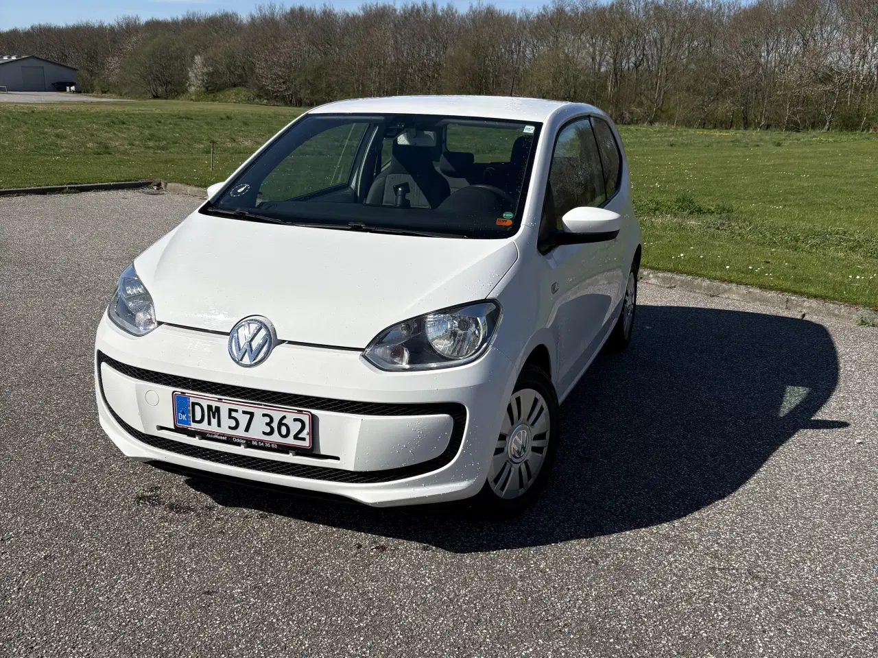 Billede 2 - VW UP - lavt kilometertal 