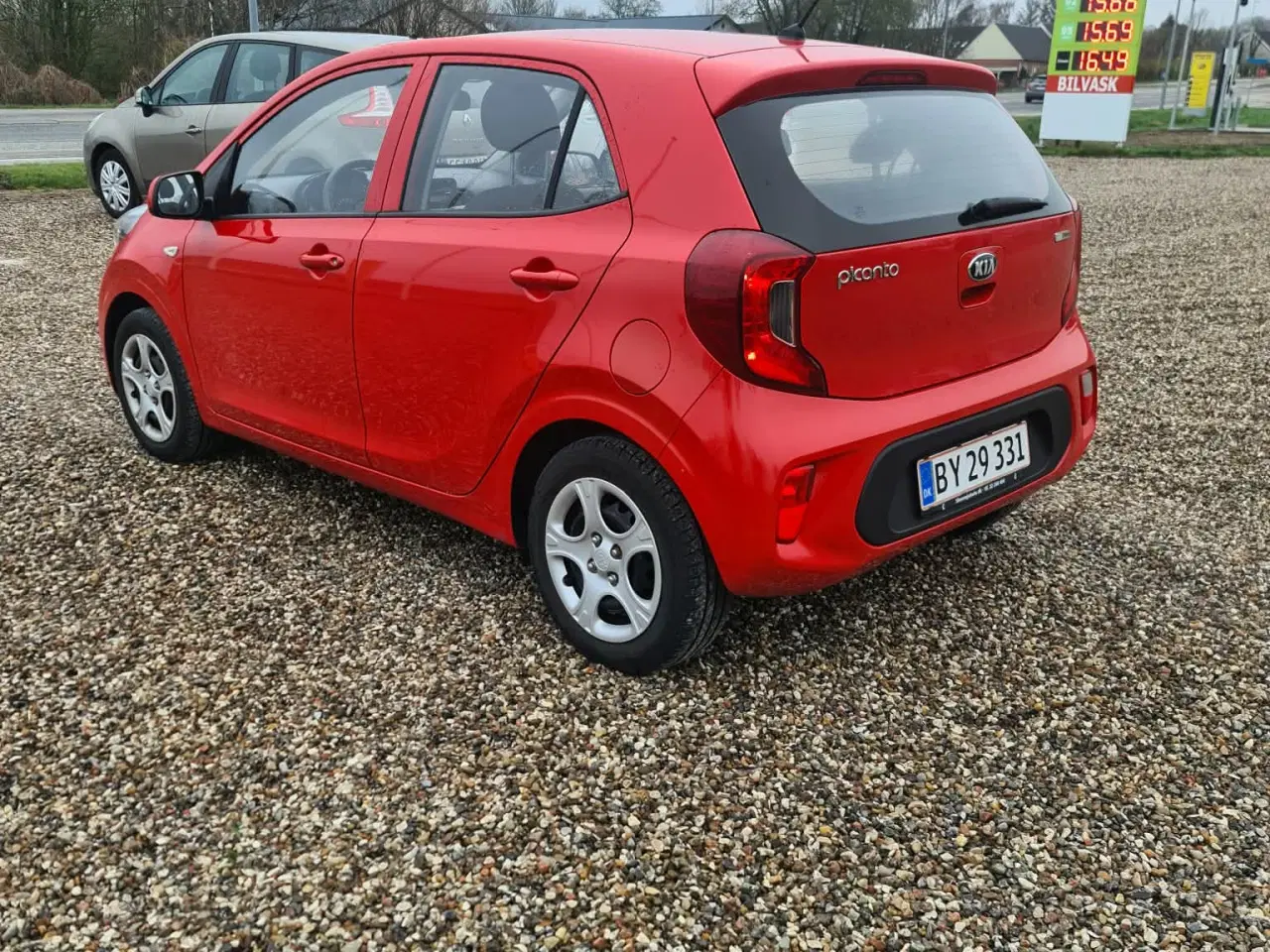 Billede 3 - Kia Picanto med lavs km tal