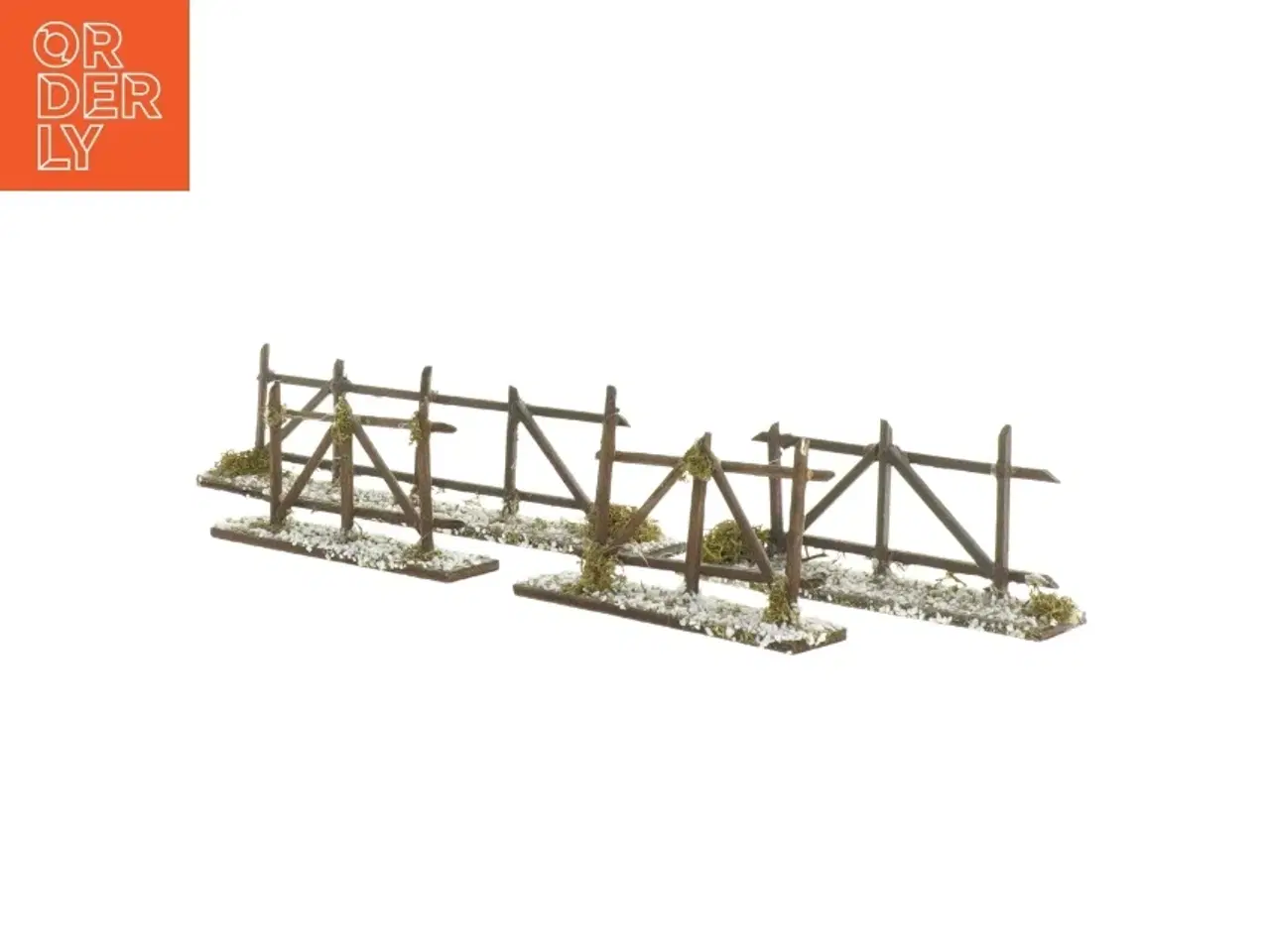 Billede 3 - Model Tog Hegn til dukkeleg (str. 23 x 6 x 3 cm og 14,5 x 6 x 3 cm og 12,5 x 6 x 3 cm)