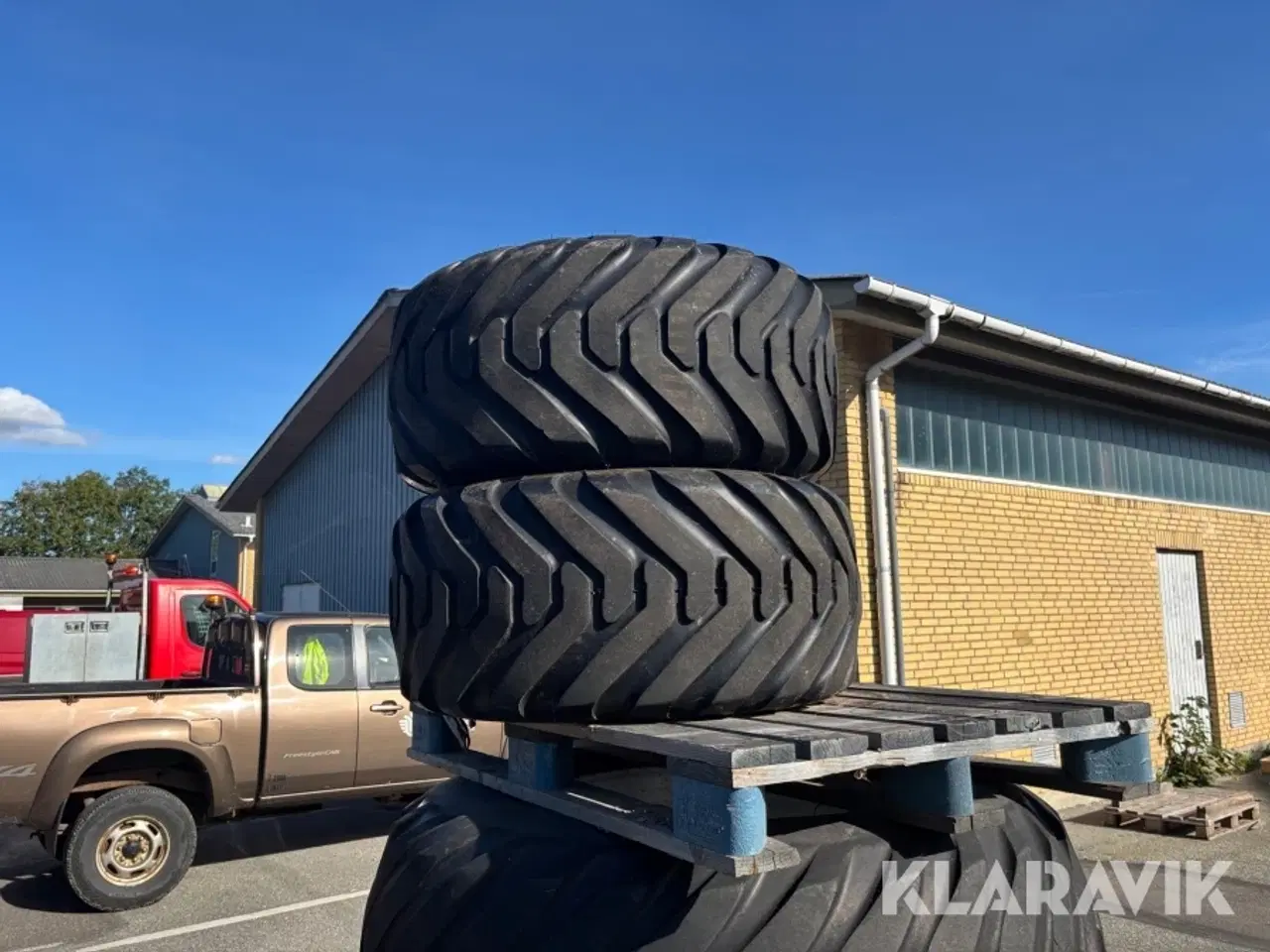 Billede 4 - Traktor New Holland T4050F 4WD med tilbehør