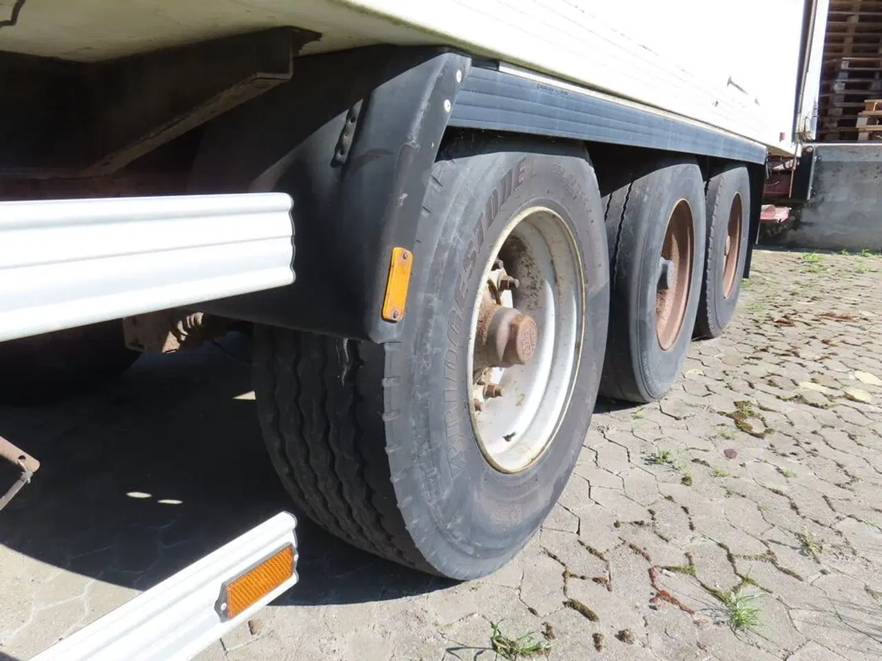Billede 24 - 3-akslet køletrailer med Carrier Maxima 1200, inkl. div dæk og hjul