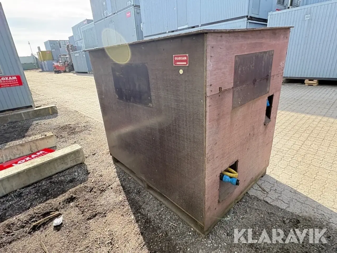 Billede 3 - Isoleret kasse med vandtank