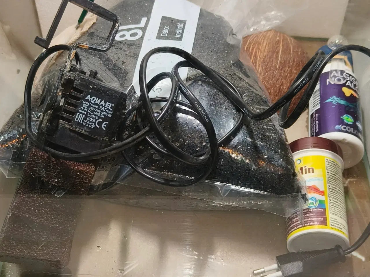 Billede 3 - 30 liters Aquael akvarie med udstyr