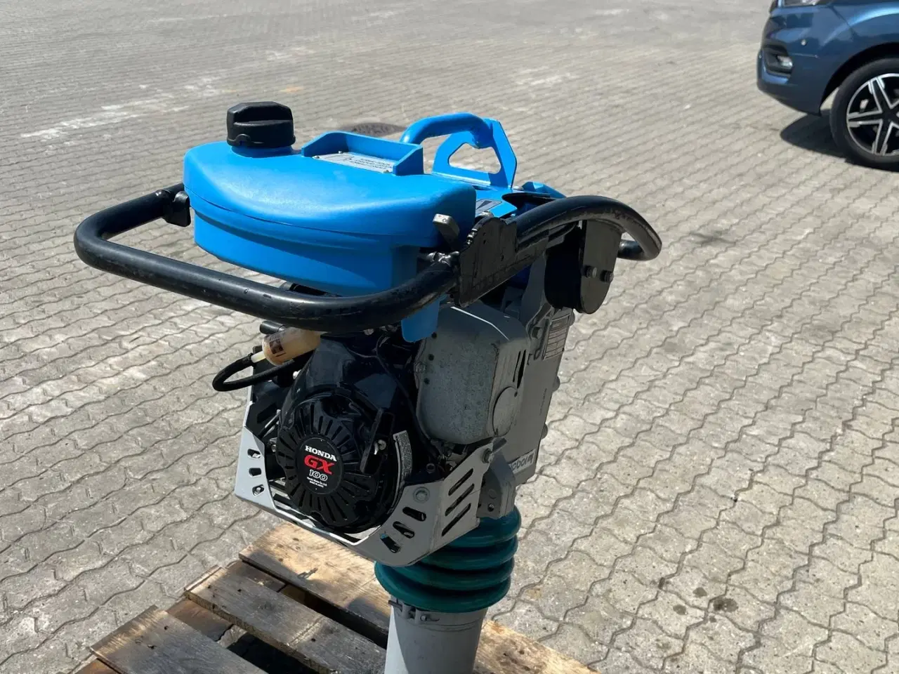 Billede 9 - Weber SRV 620 Jordloppe. står flot