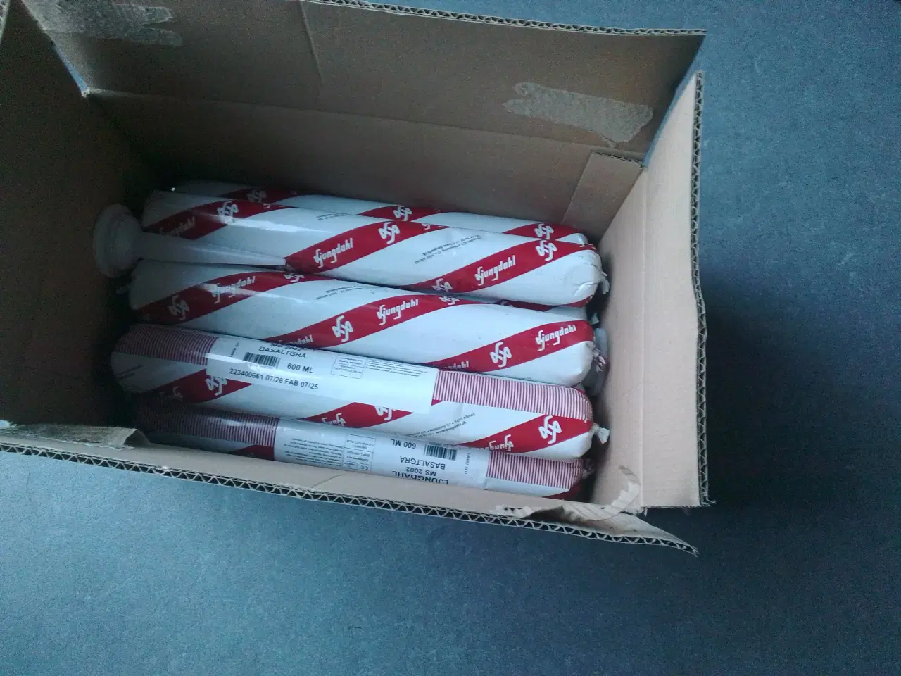 Billede 1 - Fugemasse 600 ml. 