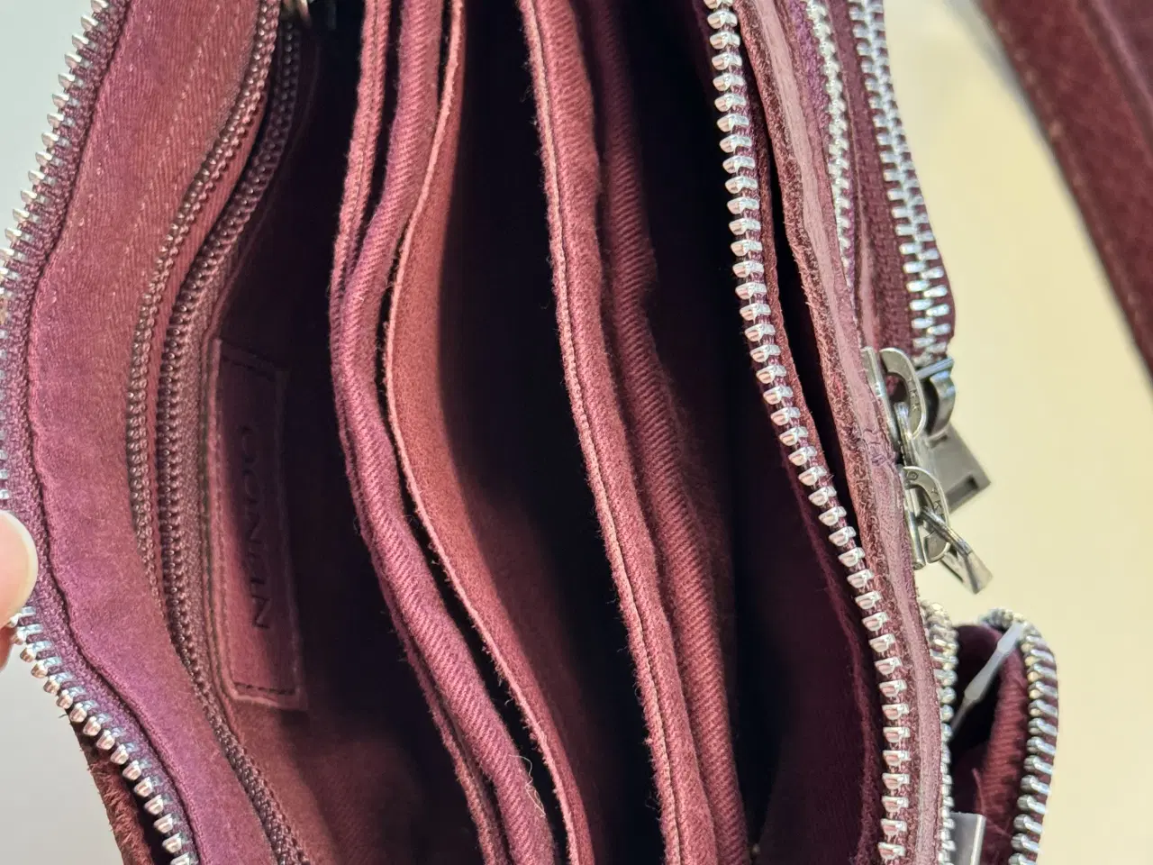 Billede 5 - Nunoo skuldertaske i bordeauxfarvet læder