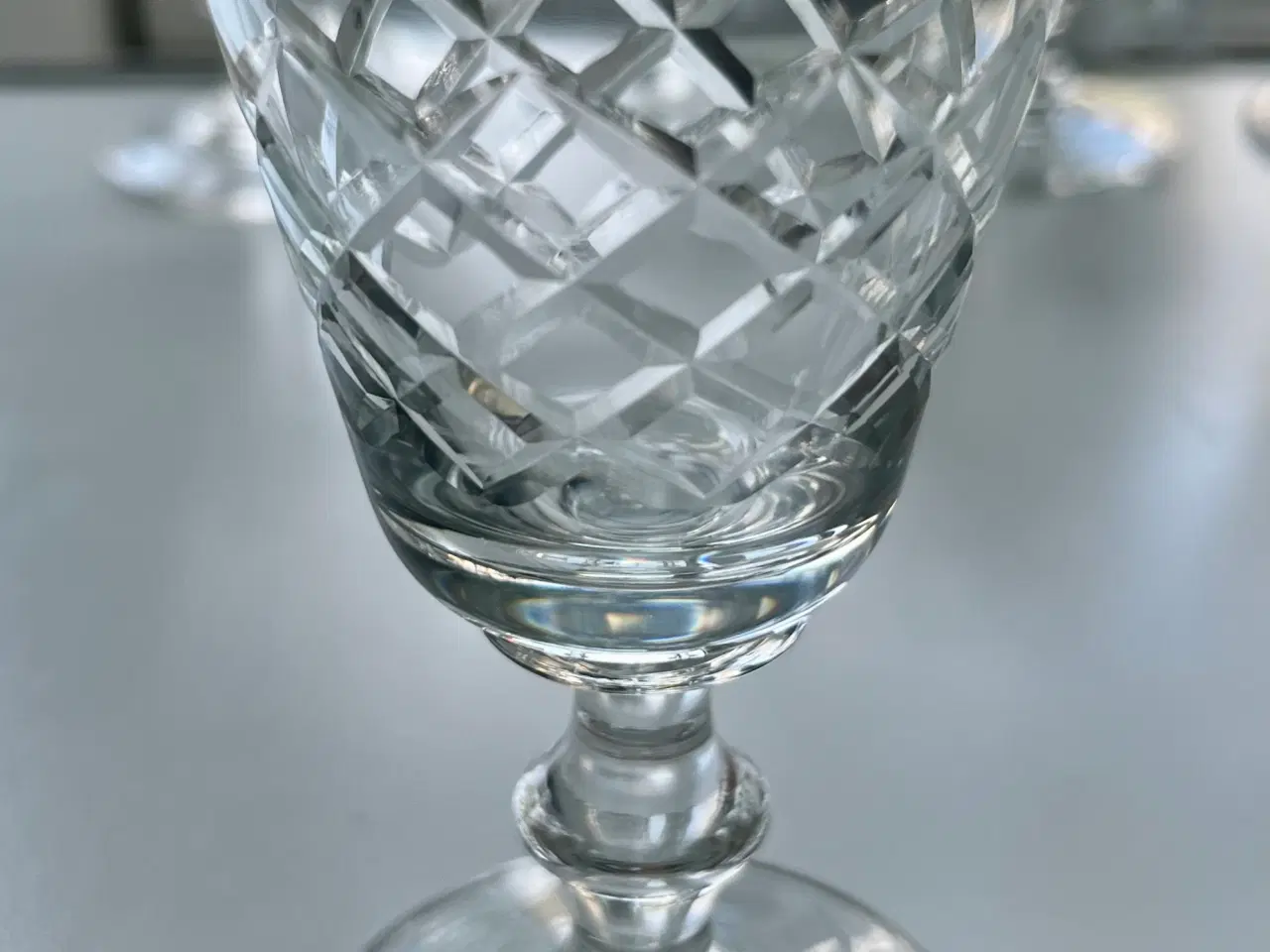 Billede 4 - LYNGBY EATON - portvin - snaps - likør - 121+12+12