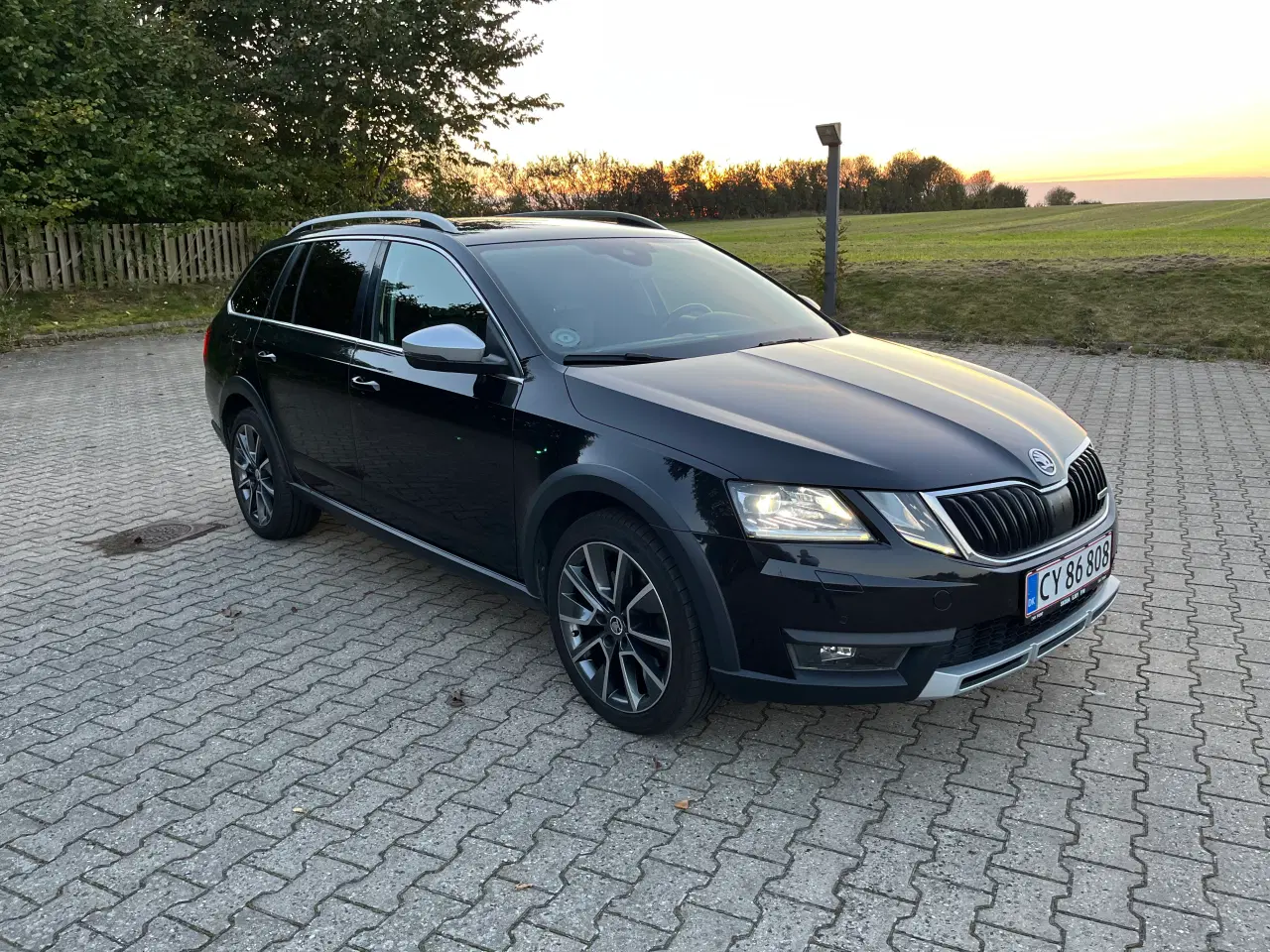 Billede 3 - Skoda Octavia Scout st.car 2,0 TDI DSG 184 HK