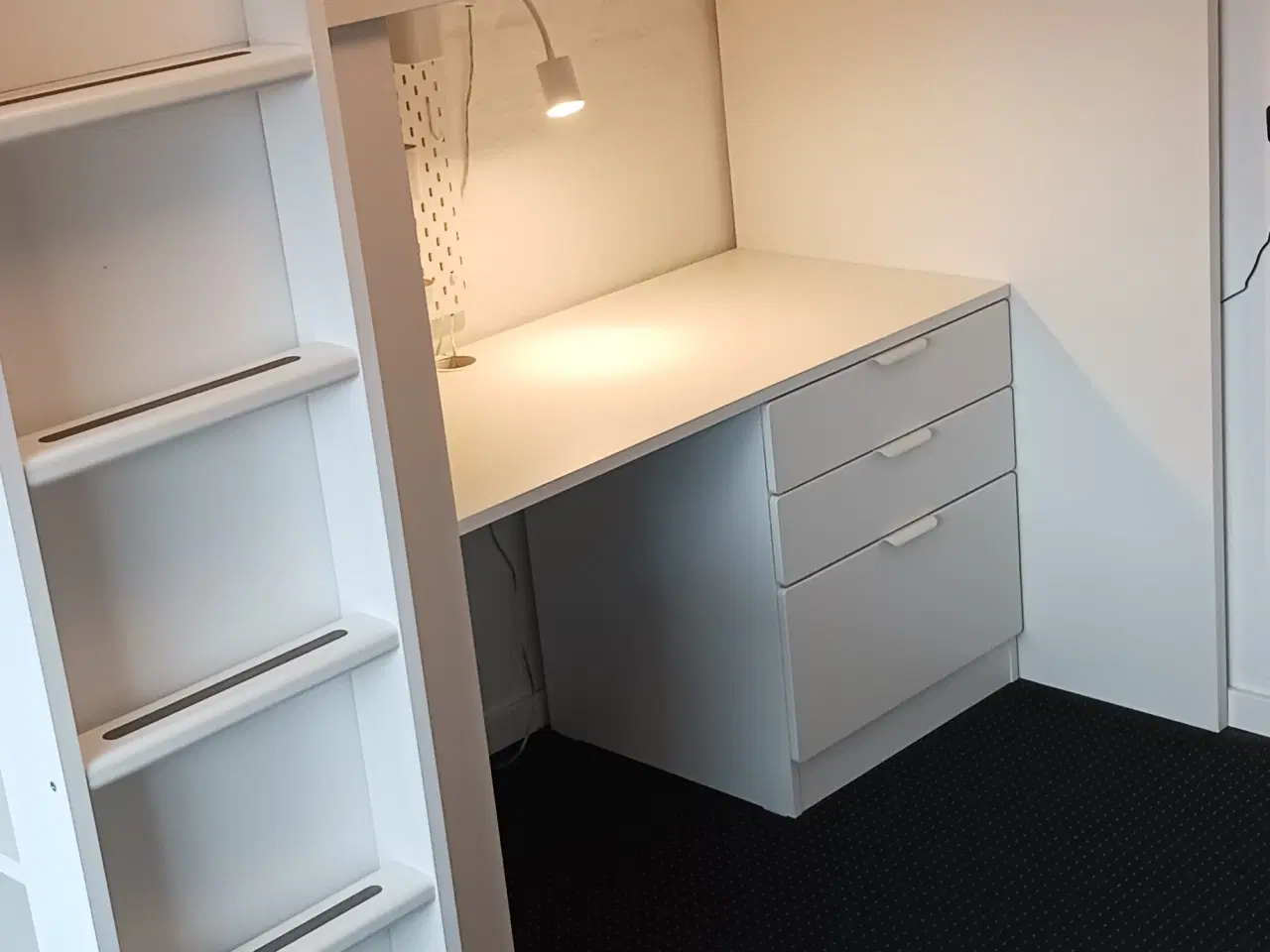 Billede 3 - Småstad højseng hvid