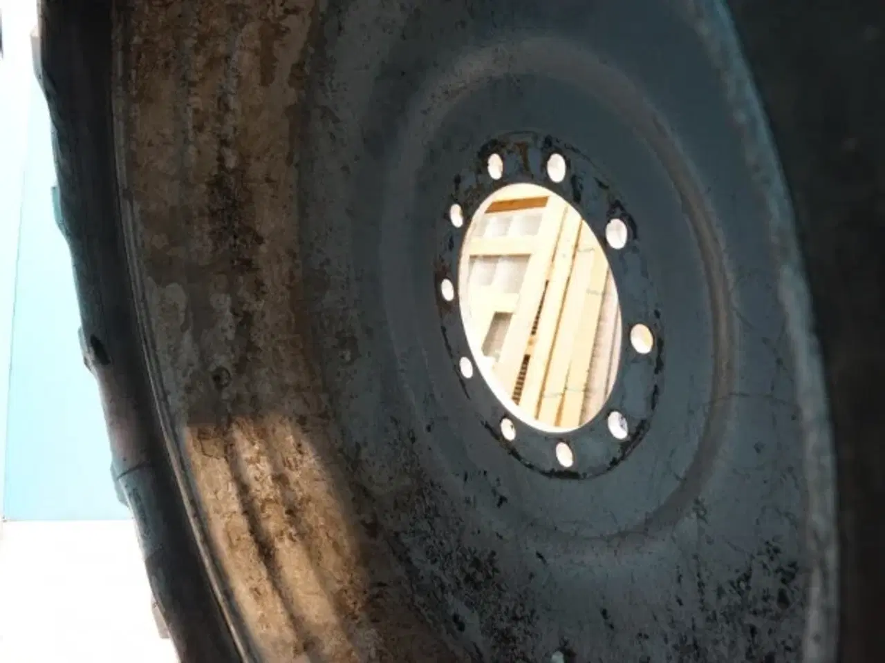 Billede 3 - 42" 650/65R42