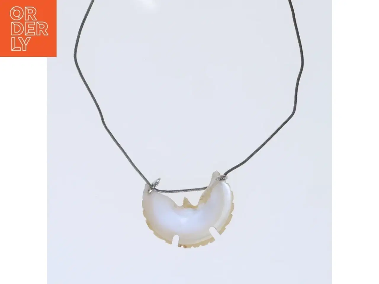 Billede 2 - Halskæde med skaller (str. 43 cm)