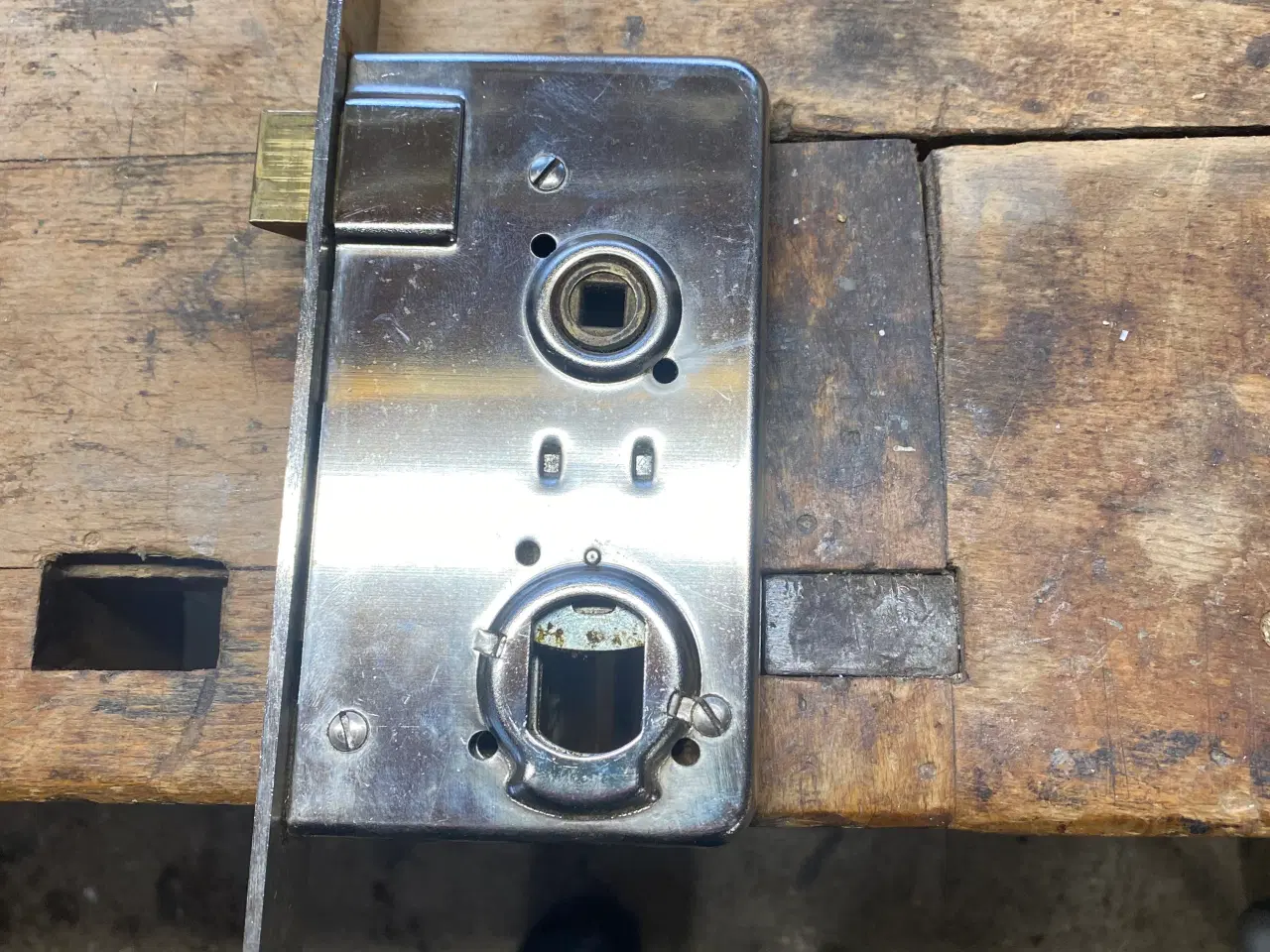 Billede 1 - Ruko låse kasse med messing stolpe