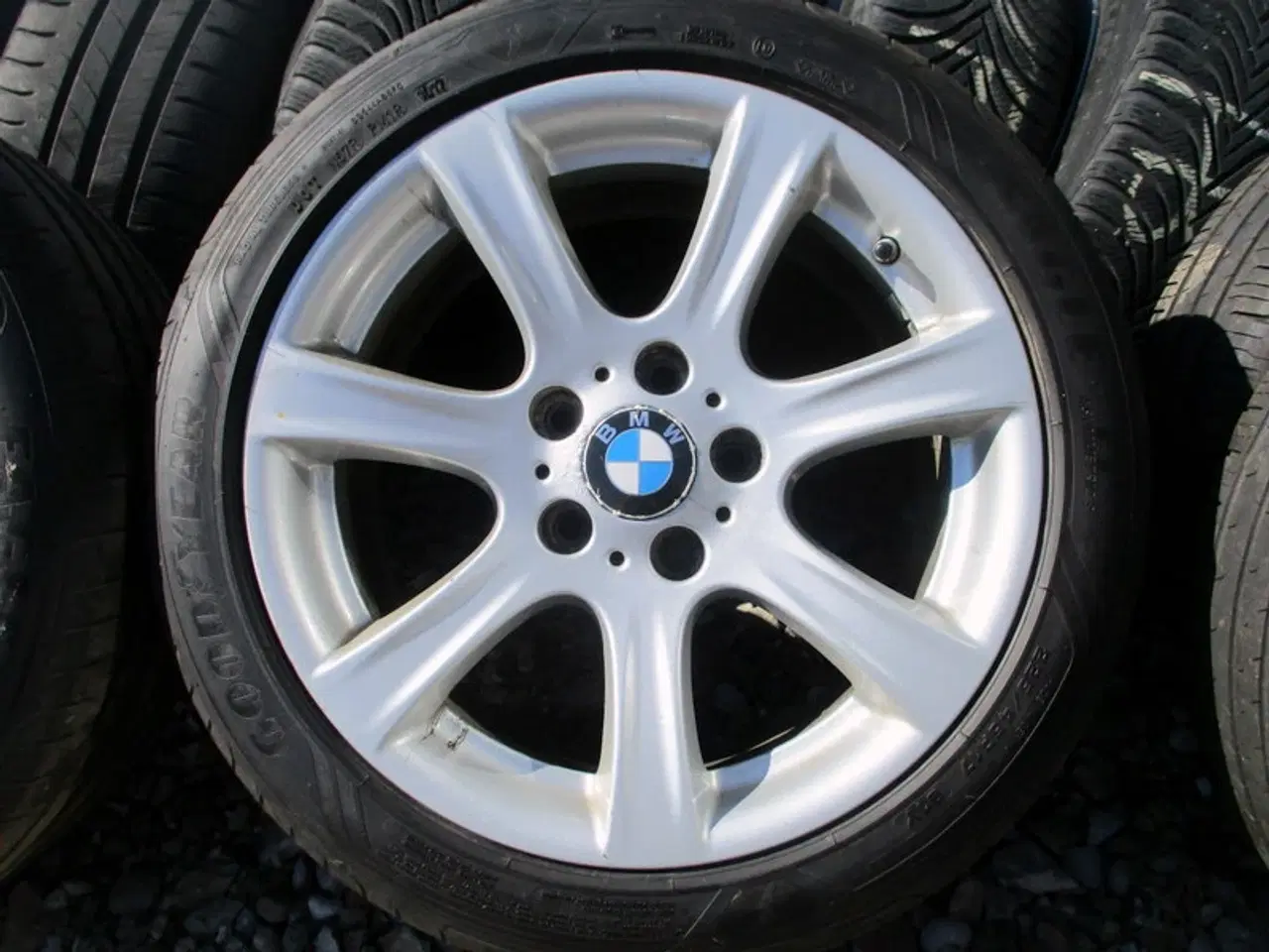 Billede 8 - 17" orig. BMW 8x17" ET34 225/45/17" sommerdæk