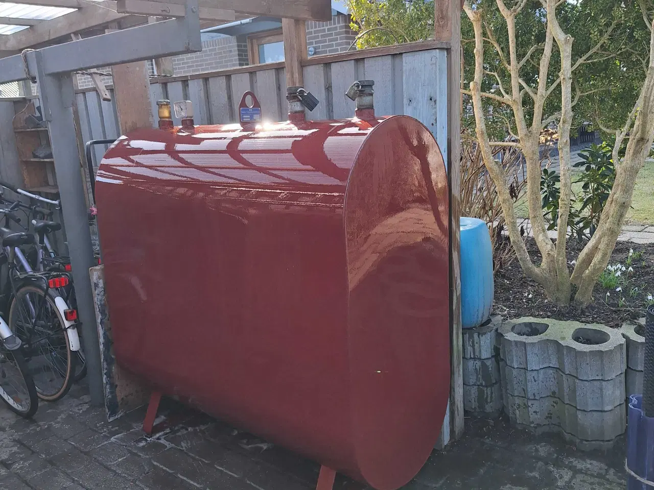 Billede 1 - 1200 liters olietank perfekt stand