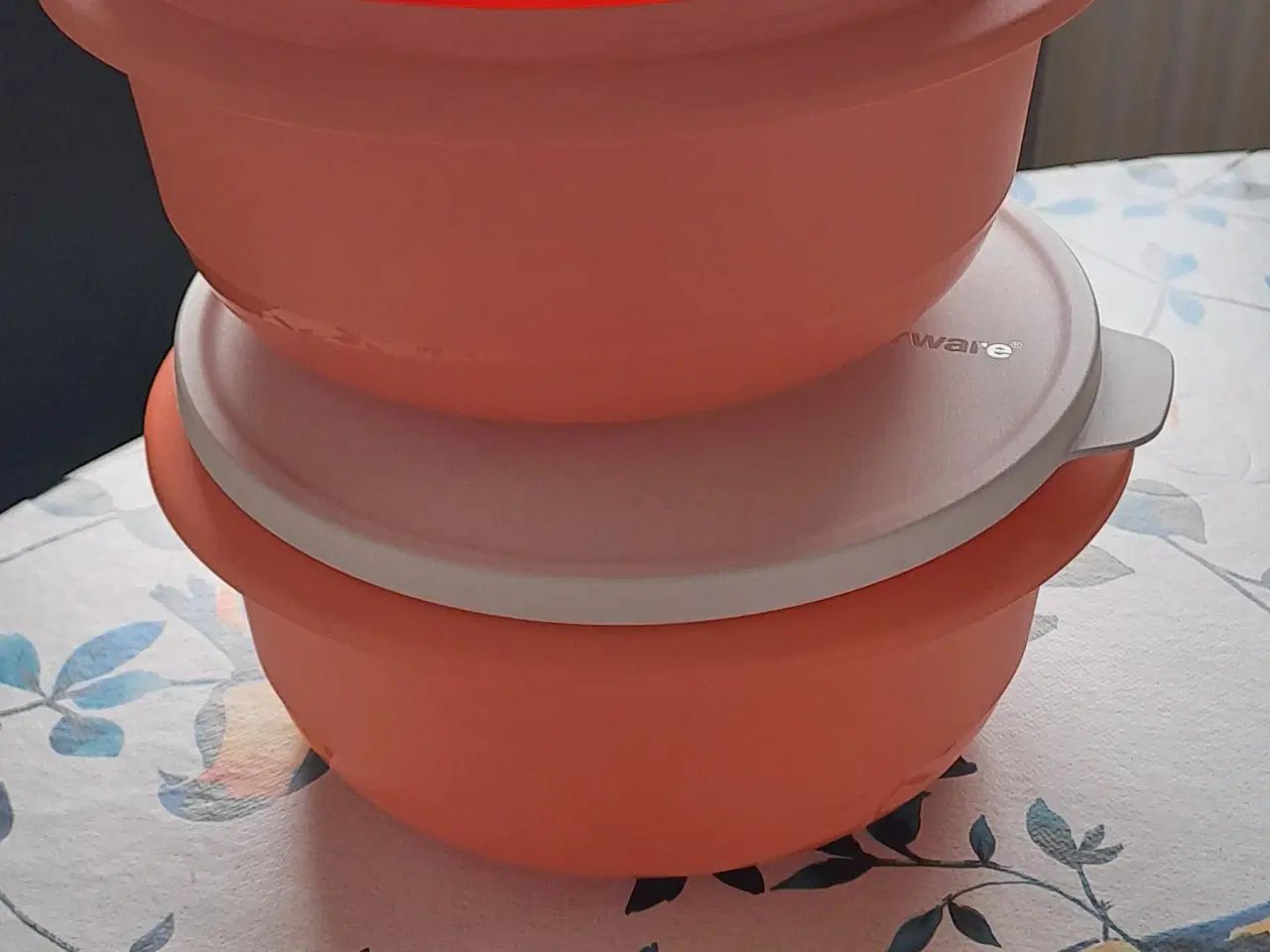 Billede 1 - Tupperware skåle 2 liters helt nye