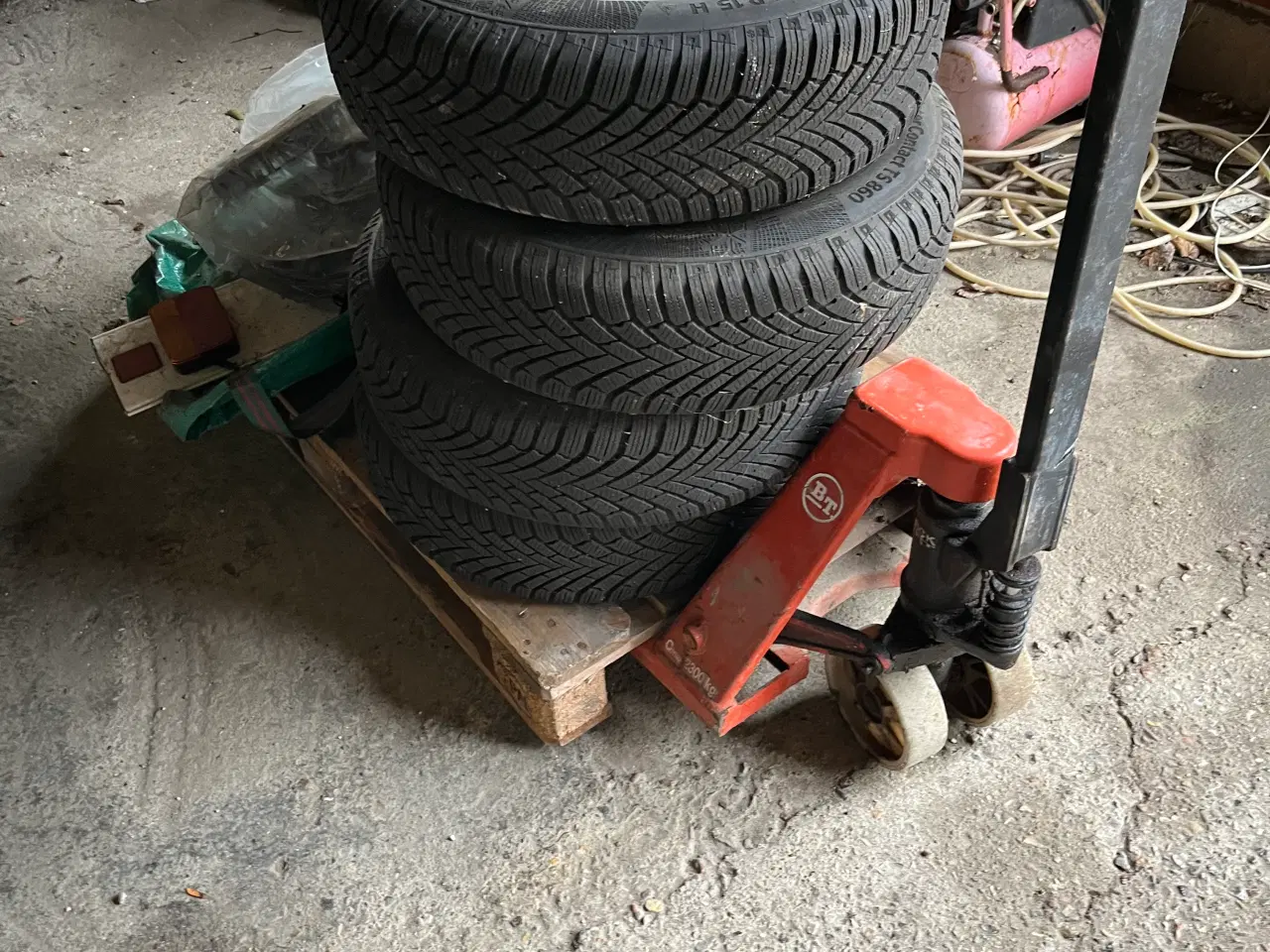 Billede 1 - Vinterdæk til Skoda.