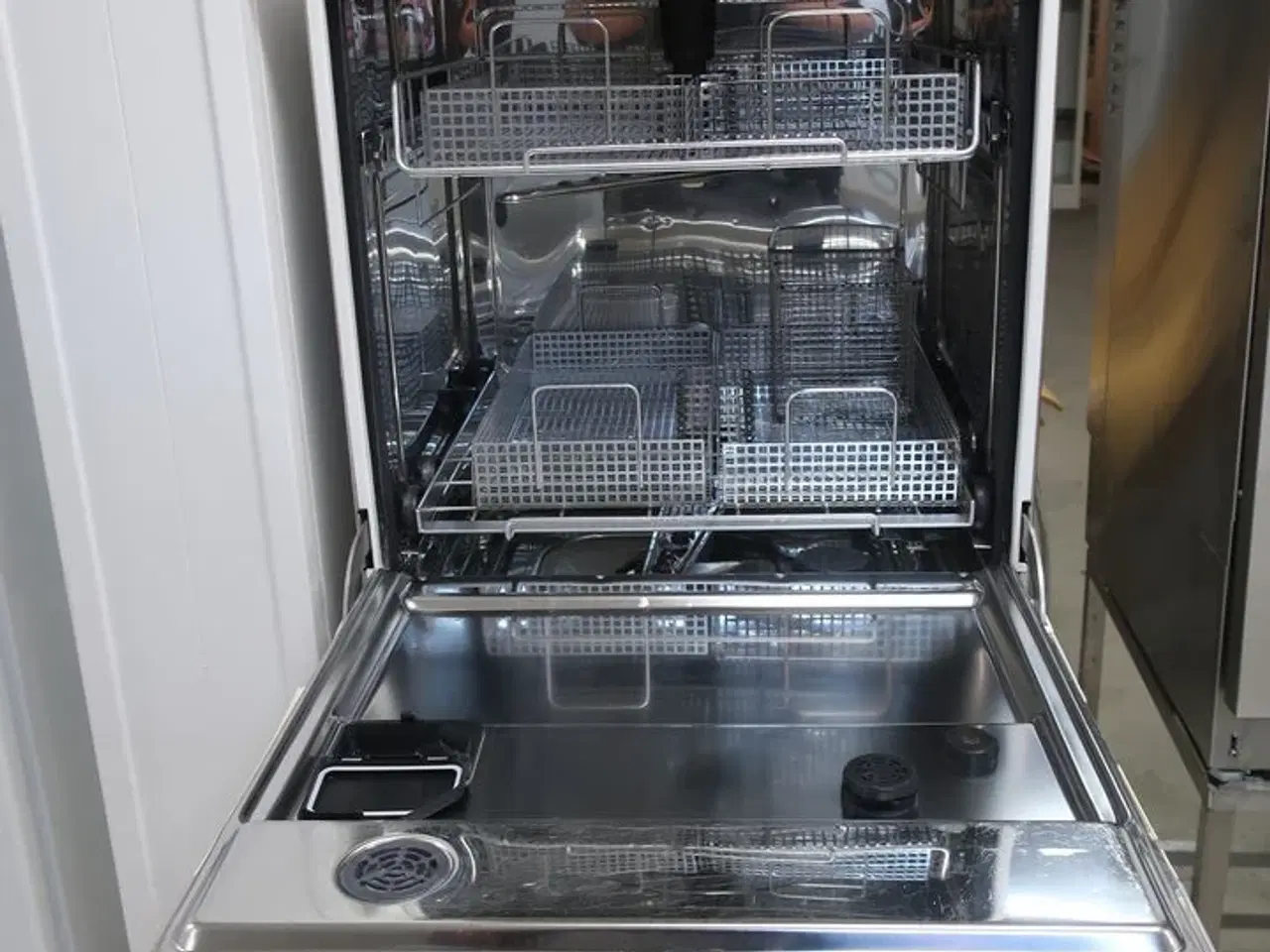 Billede 4 - Opvaskemaskine MIELE MIELABOR G 7783