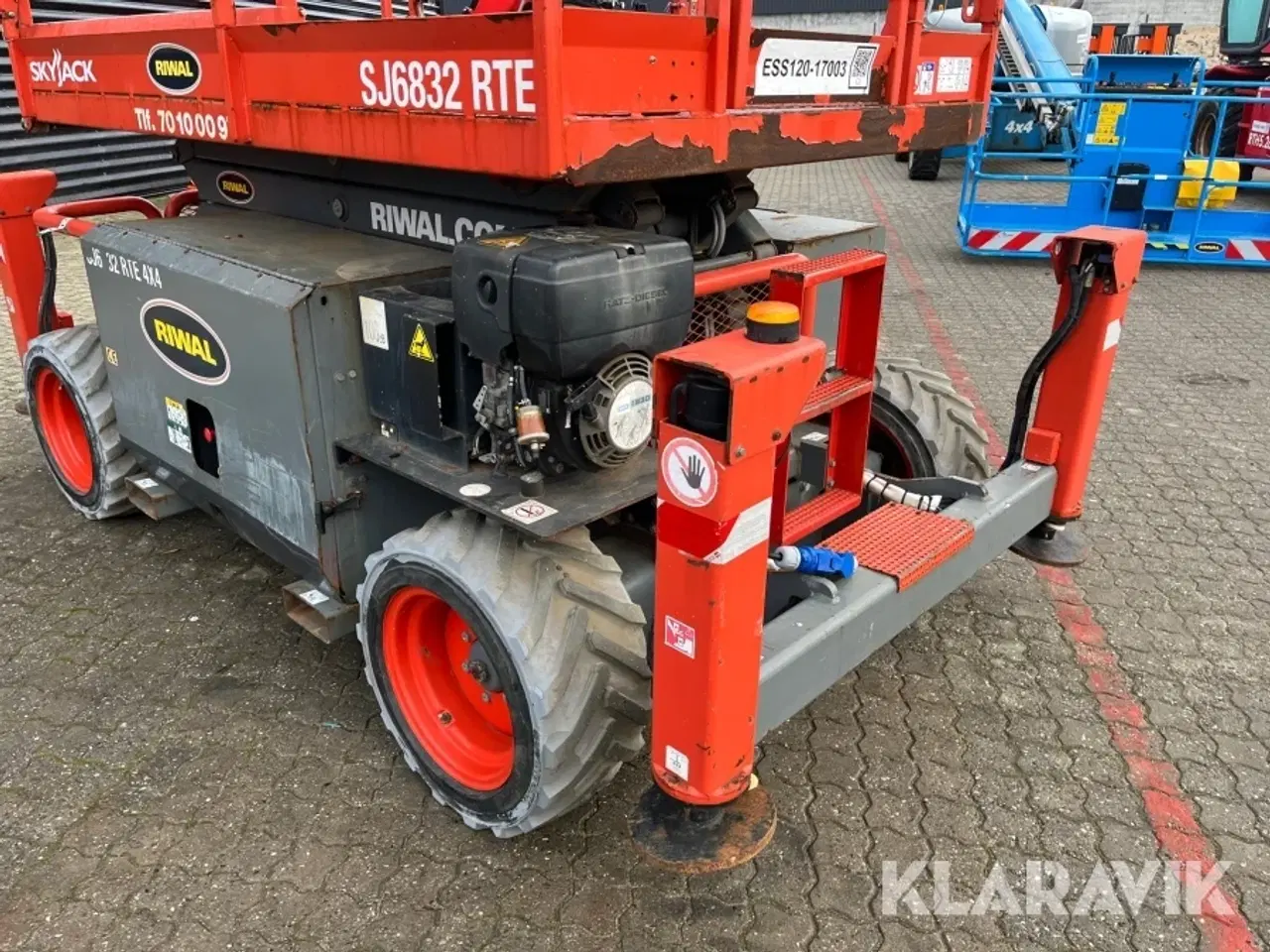 Billede 10 - Sakselift Sky Jack SJ6832 RTE