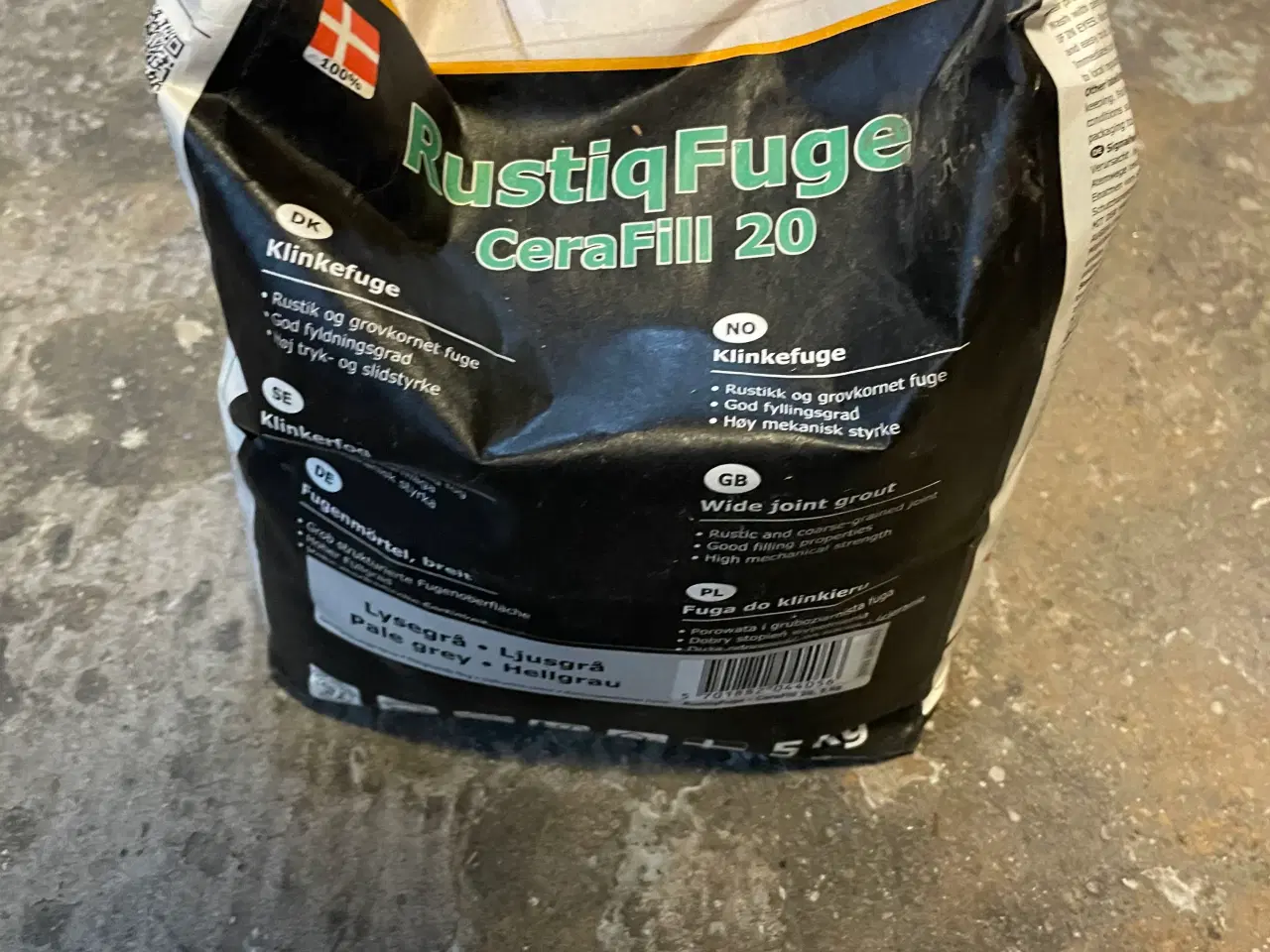 Billede 2 - Lysegrå klinkefuge ca. 1/2 pose tilbage