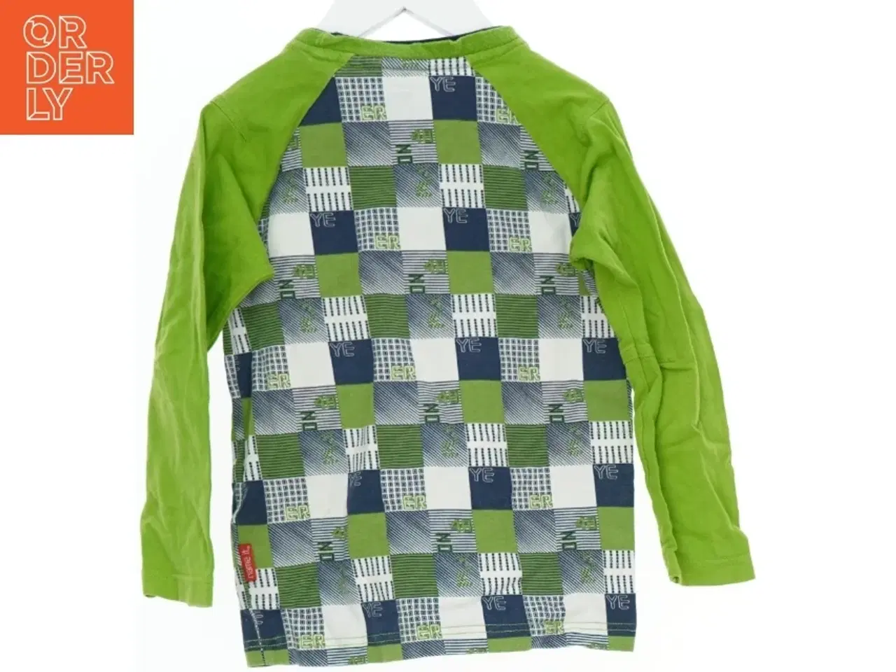 Billede 2 - Langærmet bluse med mønster fra Name It (str. 104)