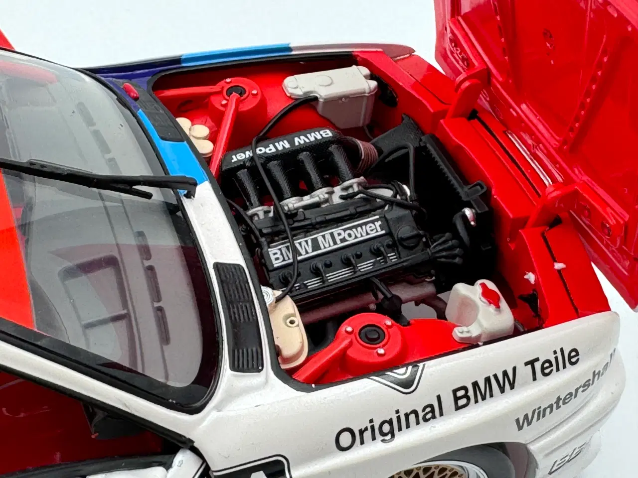 Billede 6 - 1989 BMW M3 EVO DTM E30 1:18  - MINICHAMPS