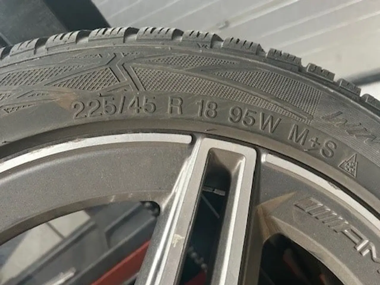 Billede 5 - Dæk/vinter & Fælge 18” original Mercedes