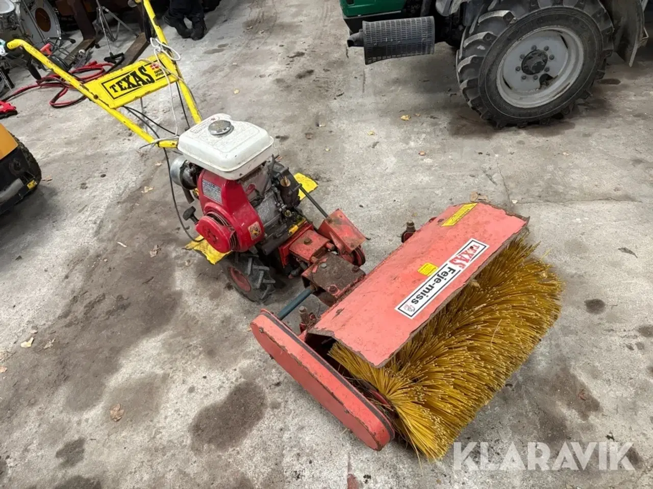 Billede 2 - Fræsemaskine med kost og sneslynge Texas
