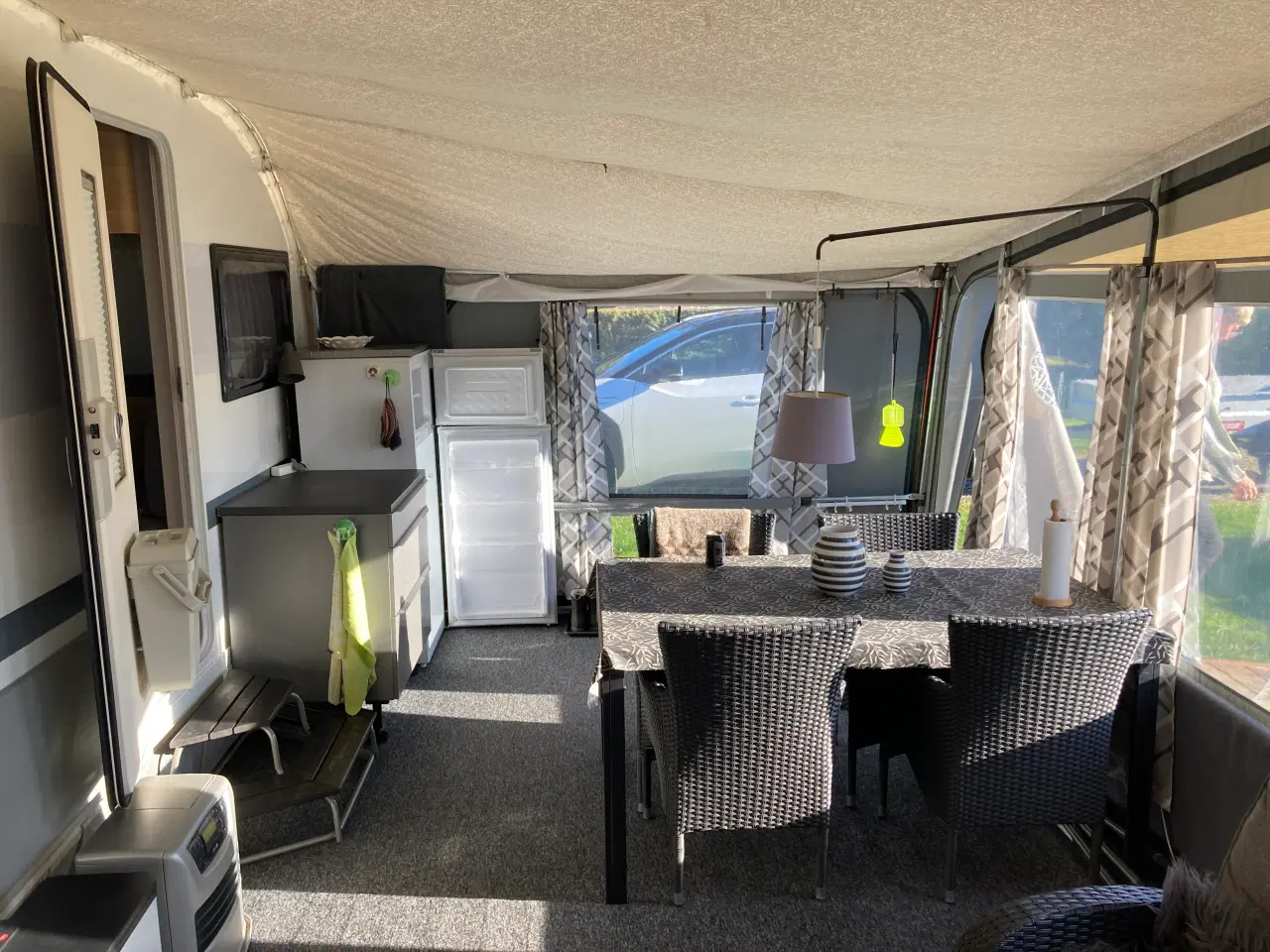 Billede 10 - Campingvogn med fortelt