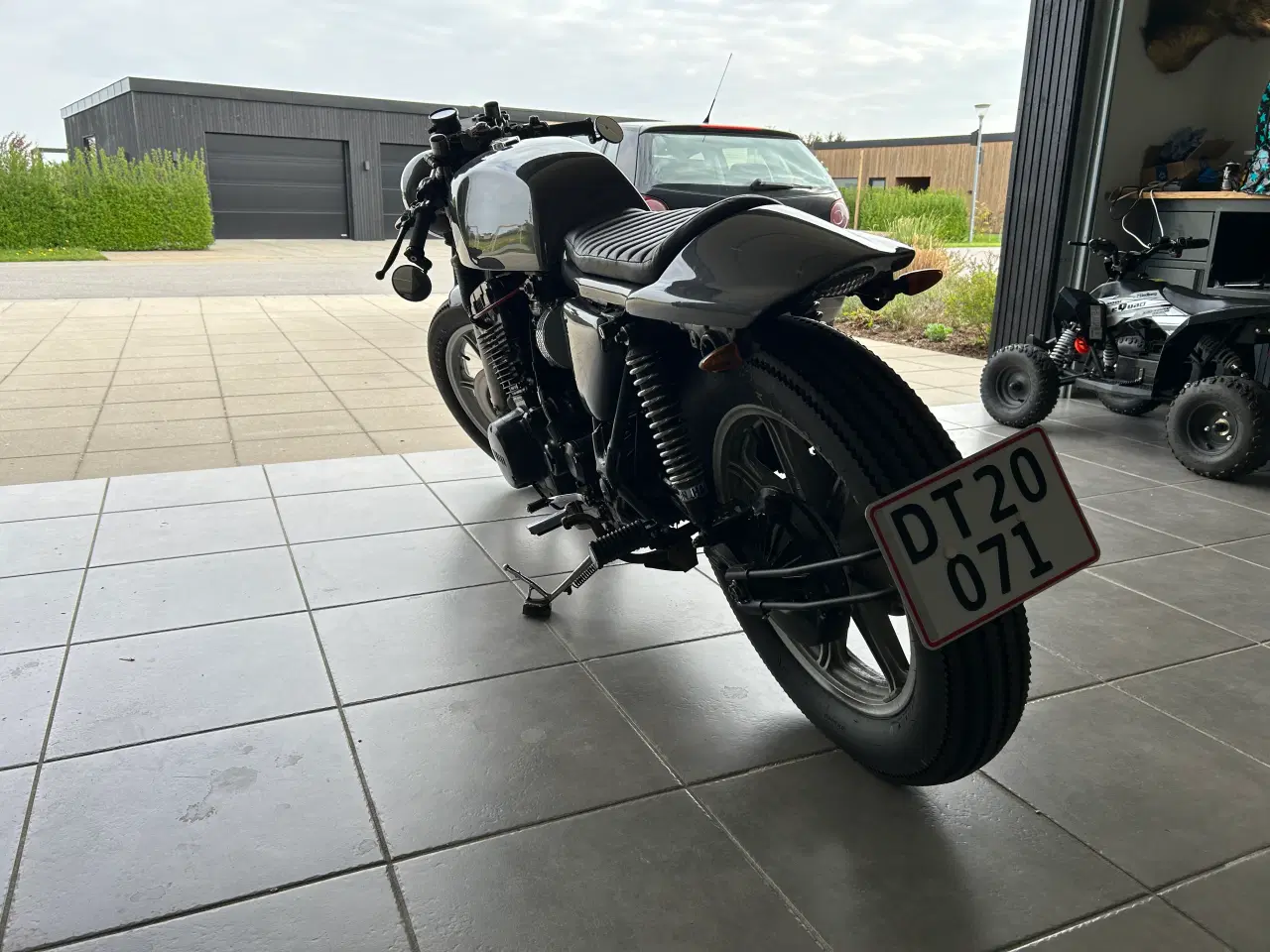 Billede 9 - Yamaha xs750 race racer