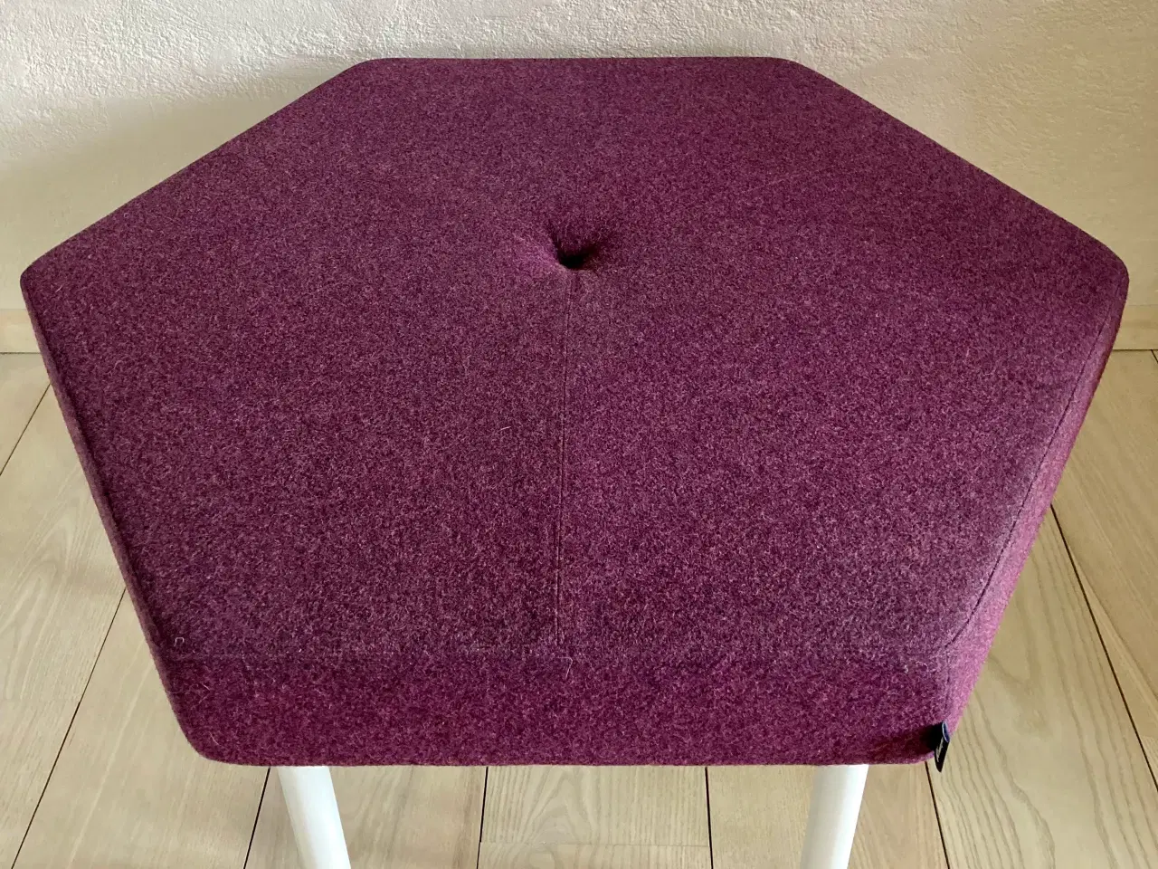 Billede 5 - Lækker sekskantet design puf / kvalitet