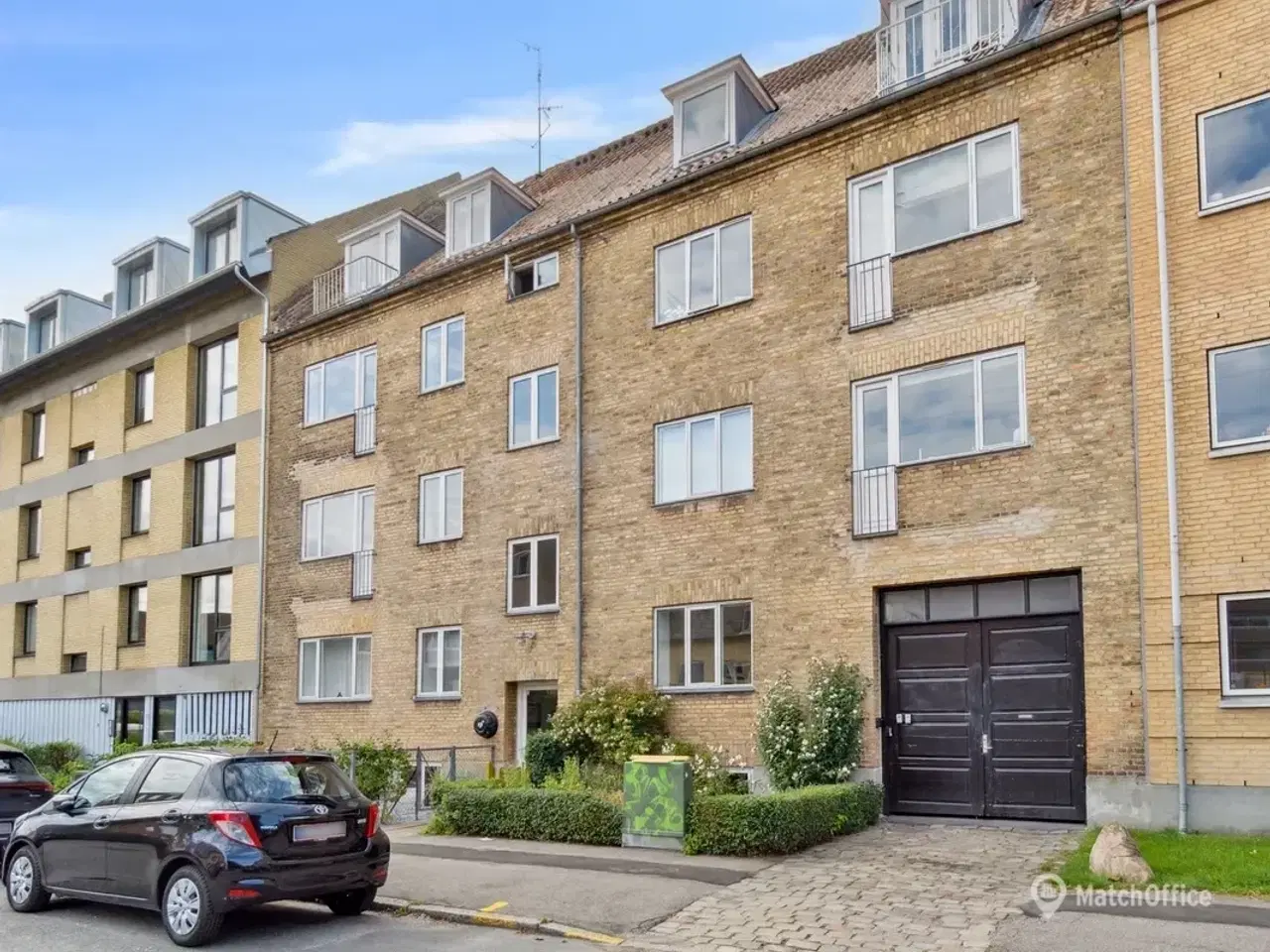 Billede 5 - Garager 3. 6 & 8 til leje på Kastanie Allé 19