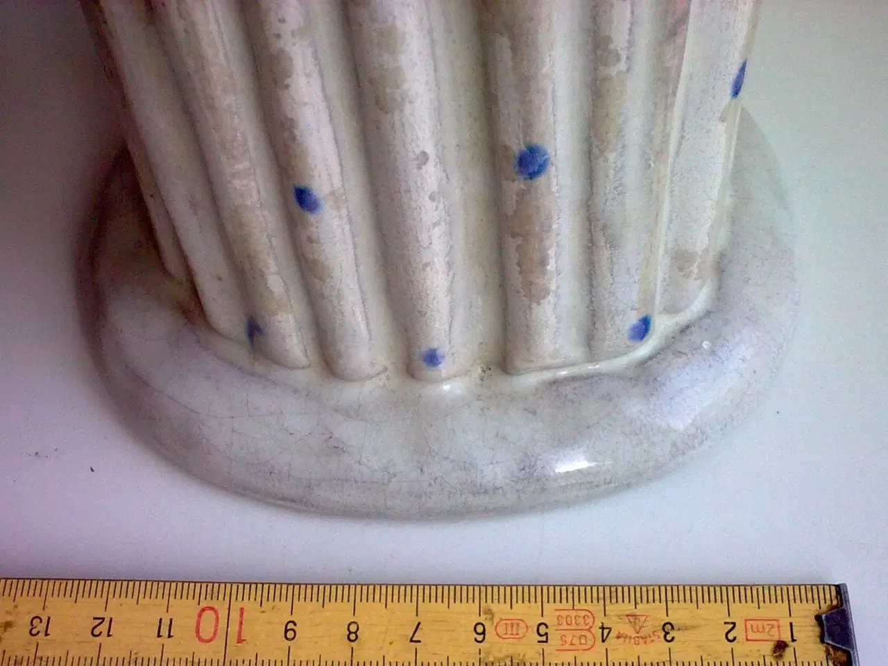 Billede 3 - Sokkel stempler gl. høj lys keramik figur Bornholm