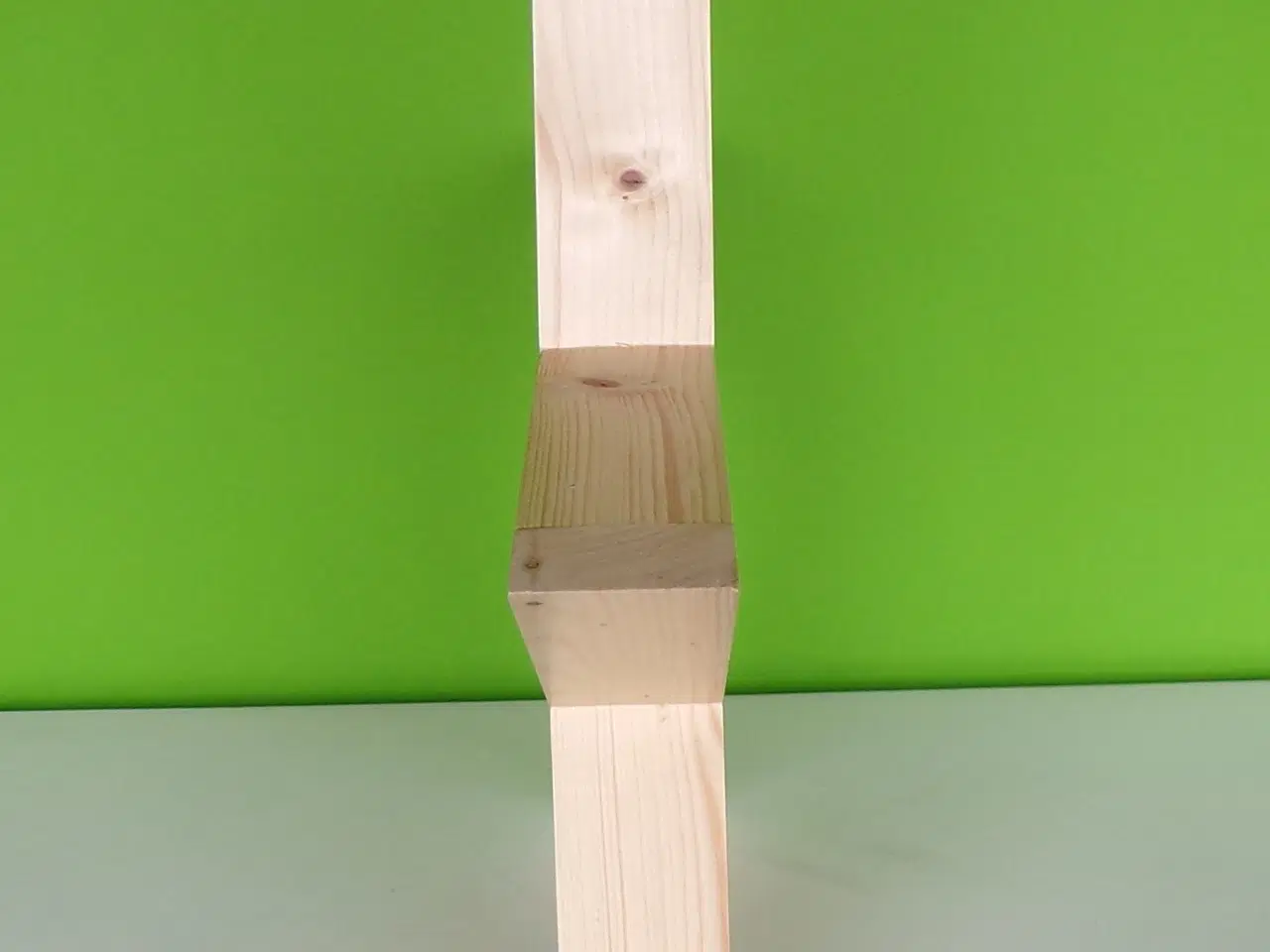 Billede 4 - Ny håndlavet stjerne i lakeret fyrretræ