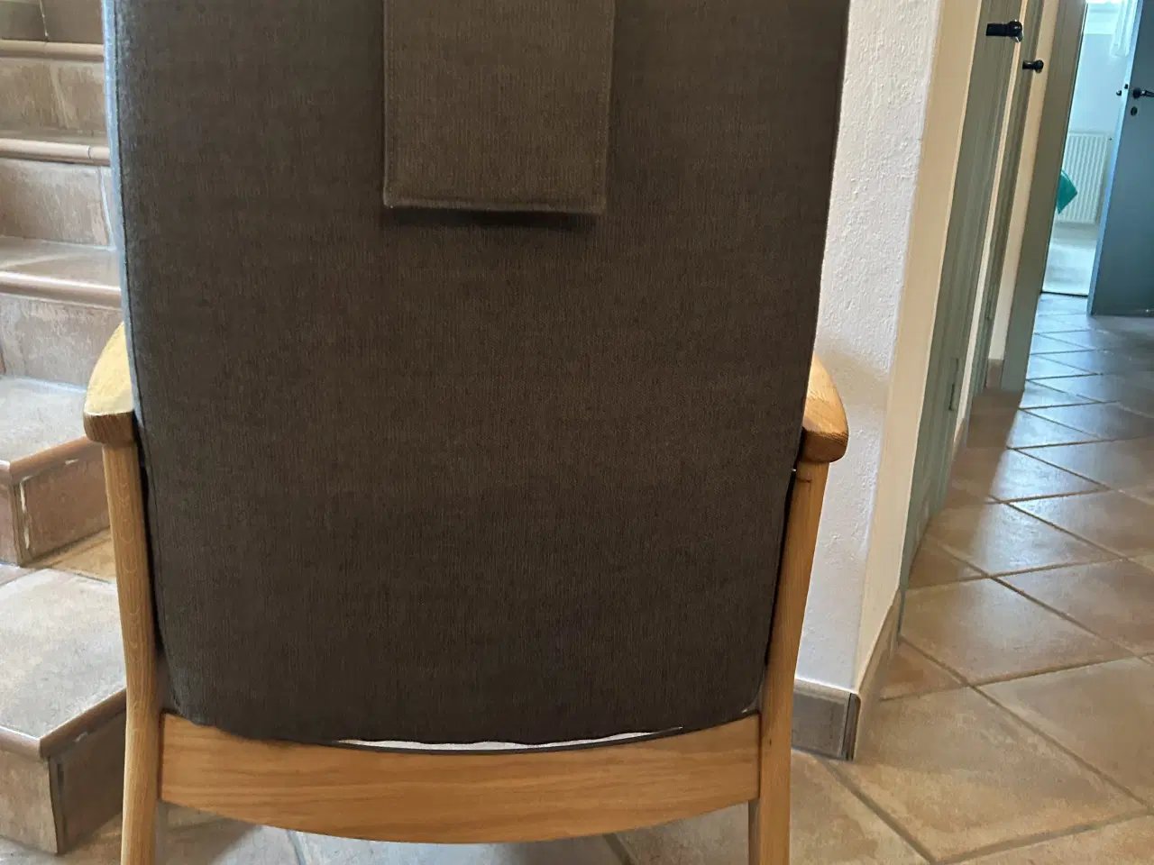 Billede 6 - Farstrup lænestol - fremstår som ny