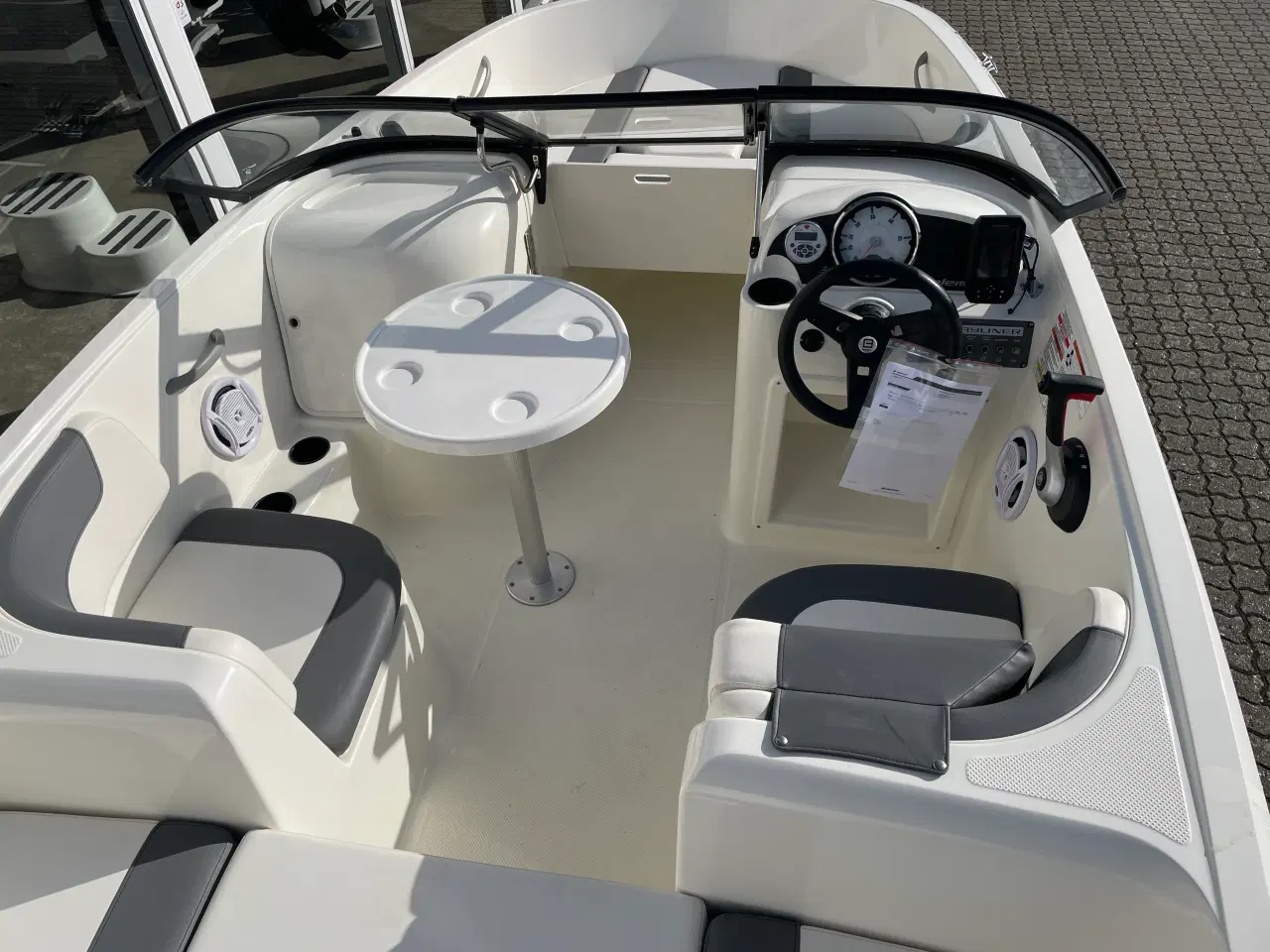 Billede 7 - E5 med Mercury F80 ELPT EFI og Brenderup 201300B