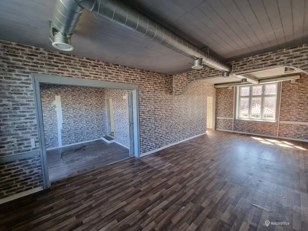 Billede 3 - Café. kontor. klinik. frisør eller ..... - i alt 87 kvm