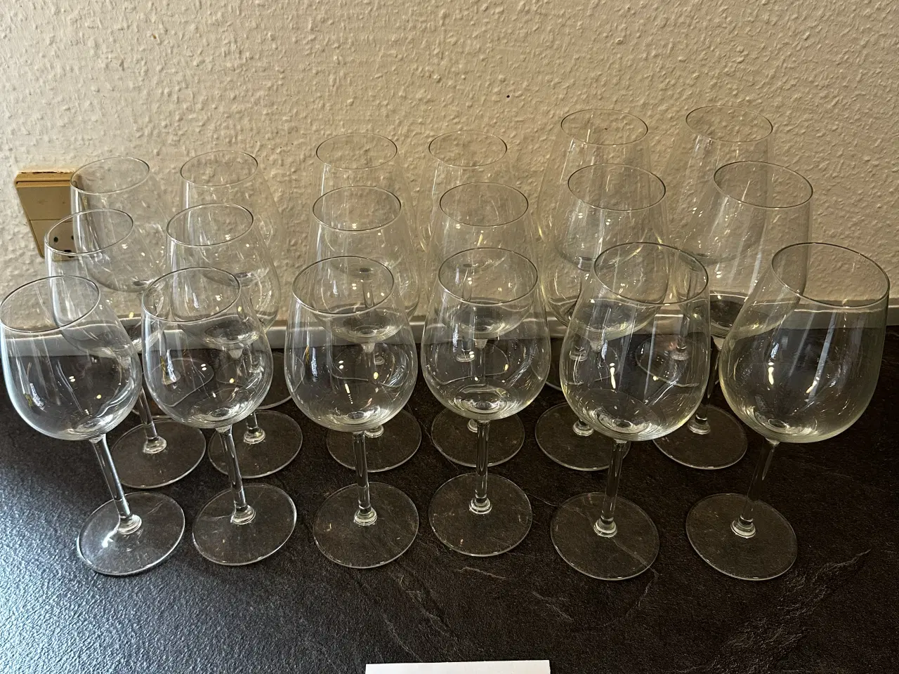 Billede 1 - Vinglas 18stk, i tre størrelser