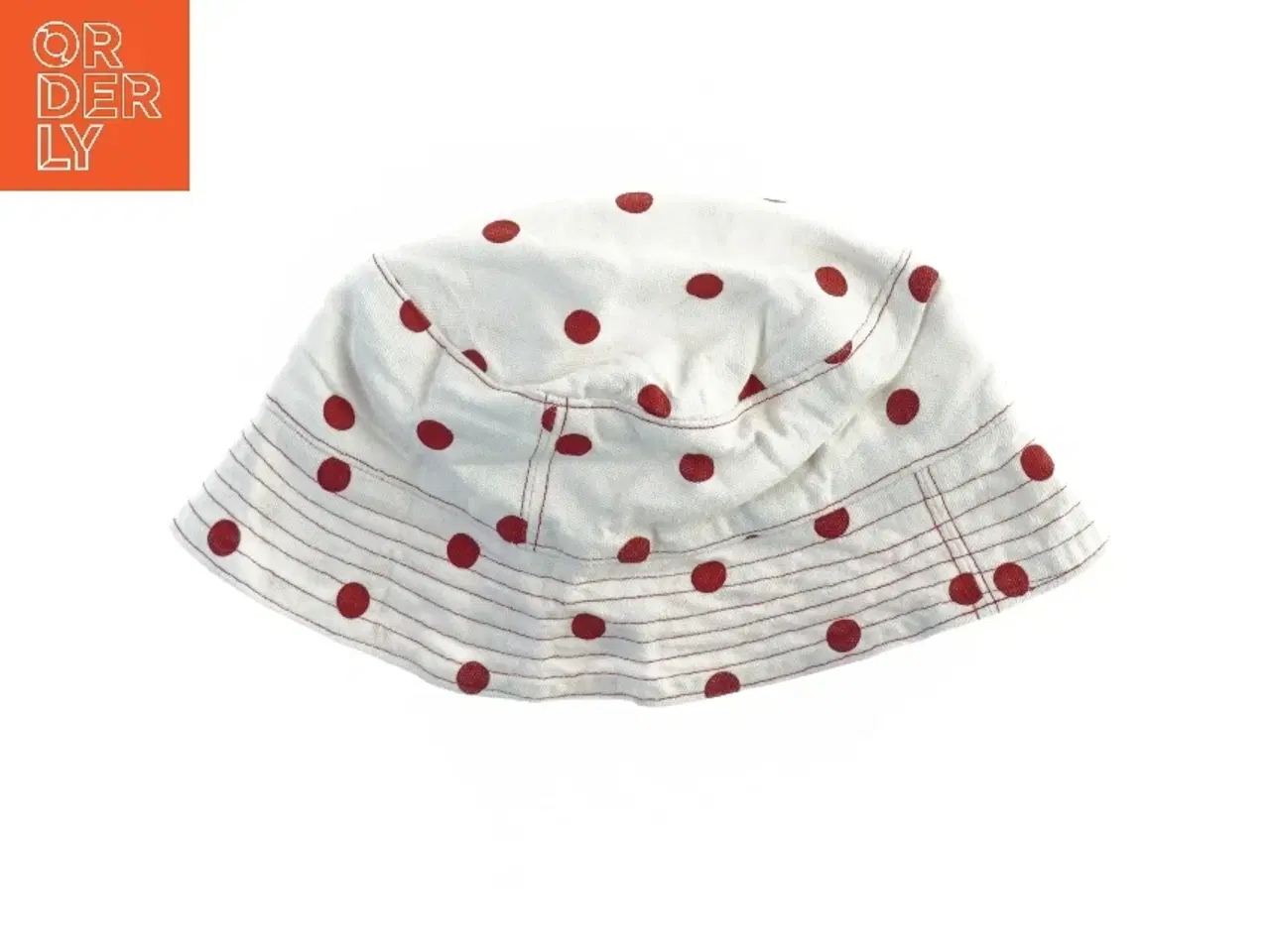 Billede 4 - Hvid bølle hat med røde prikker (str. Ø. 24 cm)