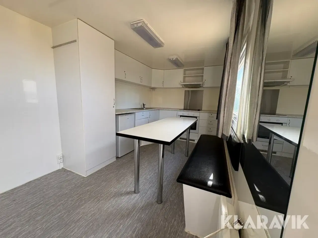 Billede 9 - Skurvogn Eurowagon FS SP med køkken og siddeplads