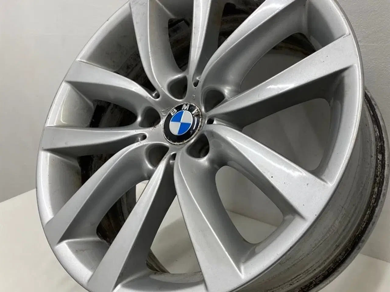 Billede 3 - 19" Org. BMW fælge uden dæk "V-Speiche 331" 4stk A64454 BMW E60 E61 E60LCI E61LCI F10 F11 F12 F13 F06 GC F10 LCI F11 LCI F06 GC LCI F12 LCI F13 LCI