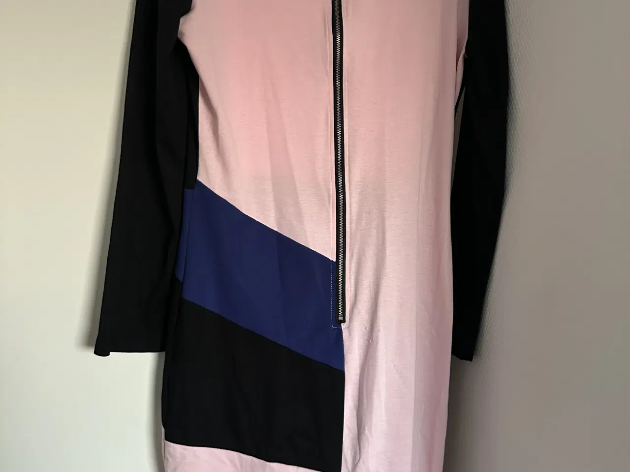 Billede 3 - Pæn kjole