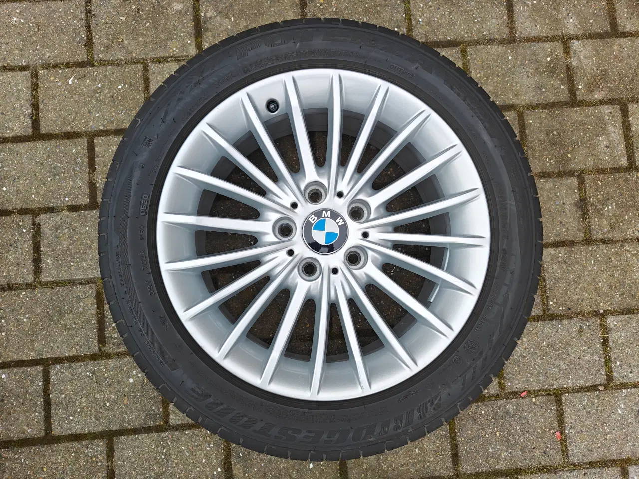 Billede 2 - BMW alufælge med dæk