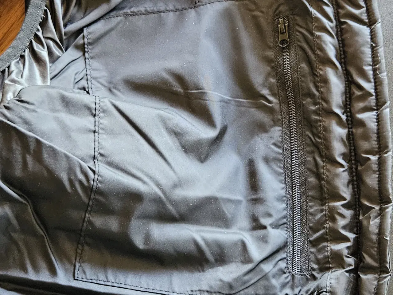 Billede 3 - Fin ny vest 