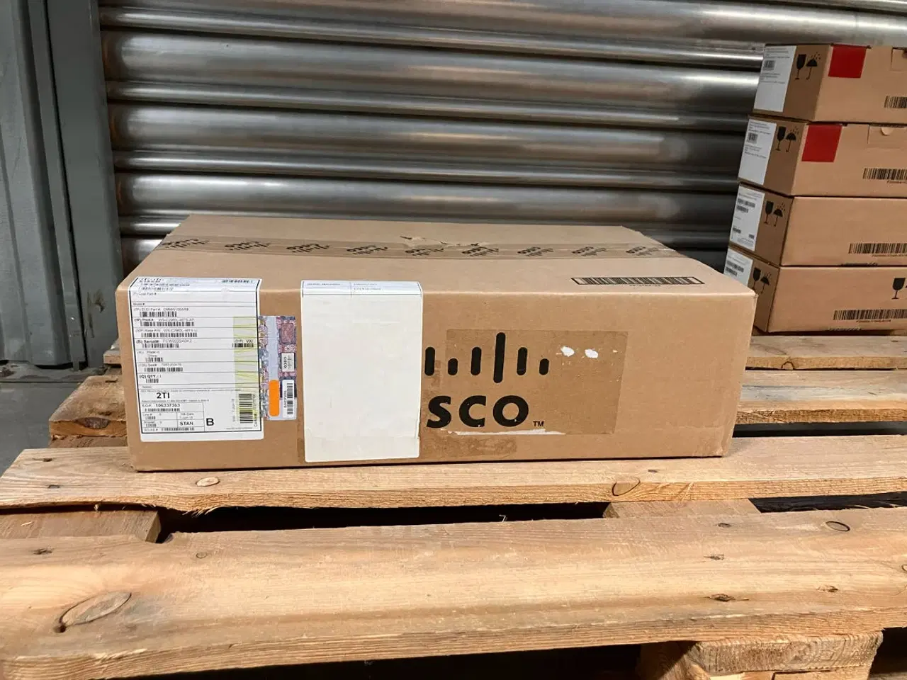 Billede 1 - Cisco netværksswitch