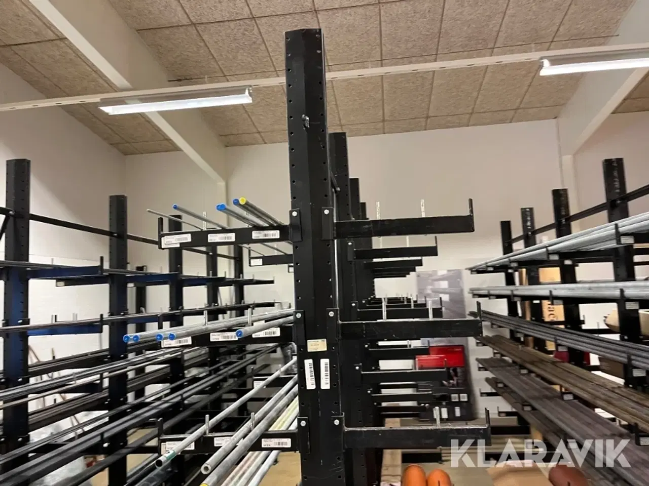 Billede 2 - Grenreol en række